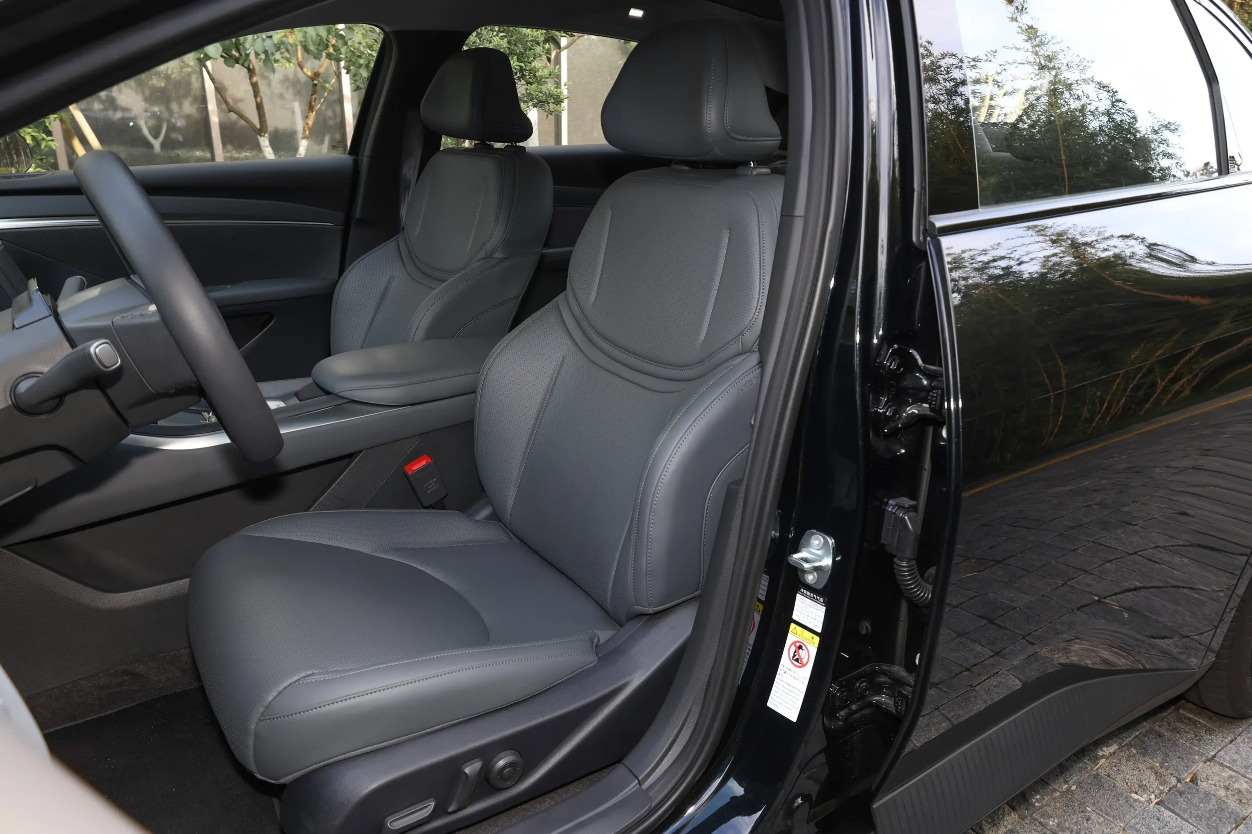 小鹏MONA M03风头正盛,长安启源A06凭何截胡?