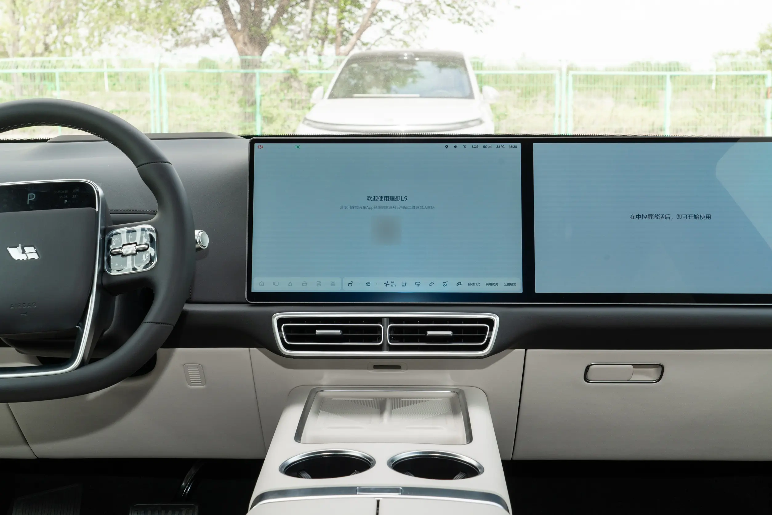 30万级硬刚40万+？四款9系旗舰SUV内饰大横评