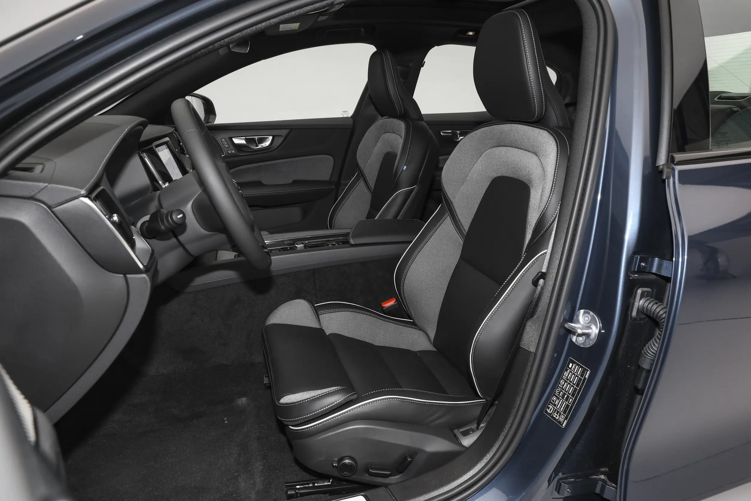 S60限时置换补贴价15.99万起，20万内首选就是它了