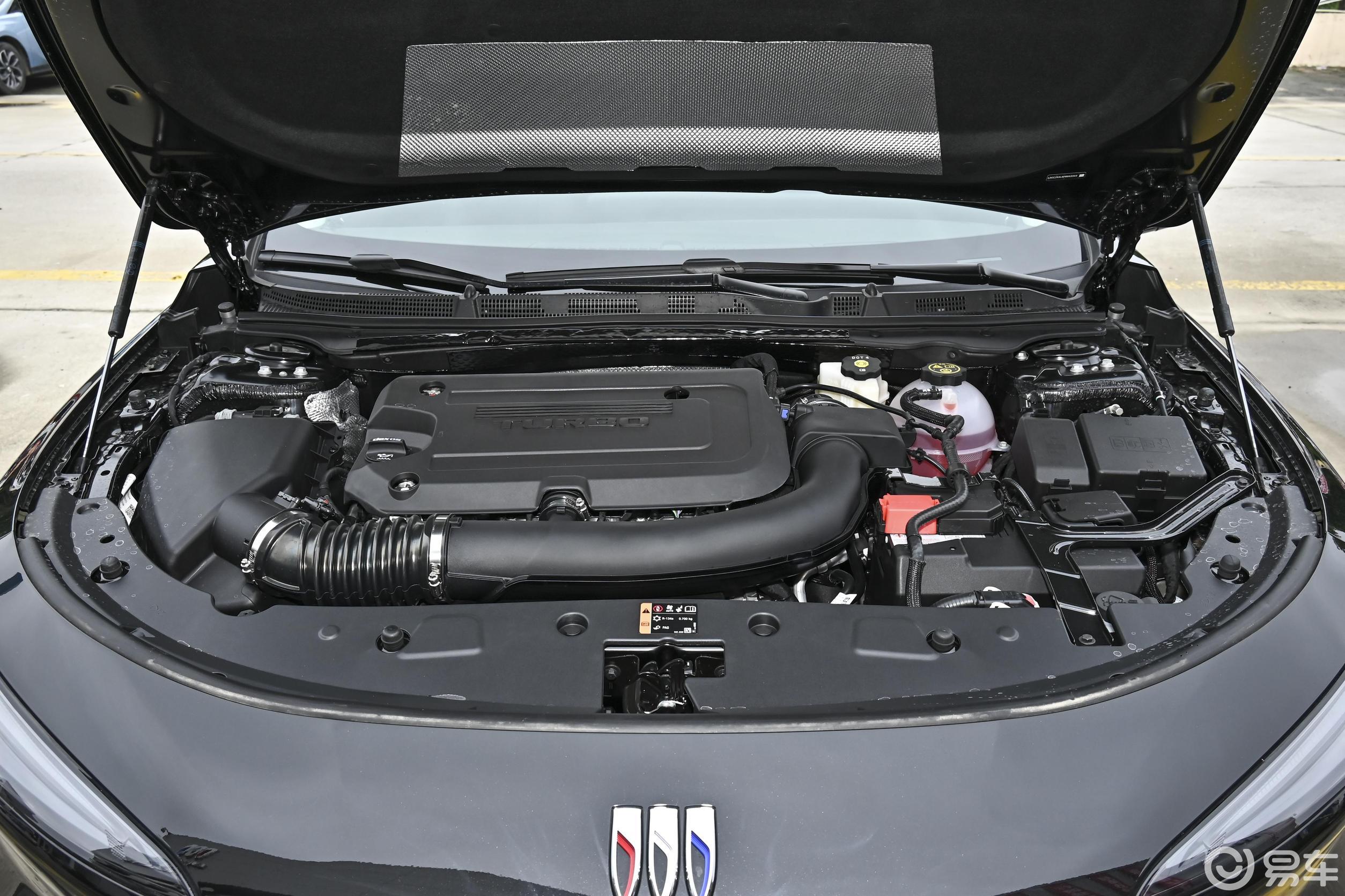 2秒,而这台9at变速箱提供了不错的行驶品质,在巡航状态下,变速箱升挡