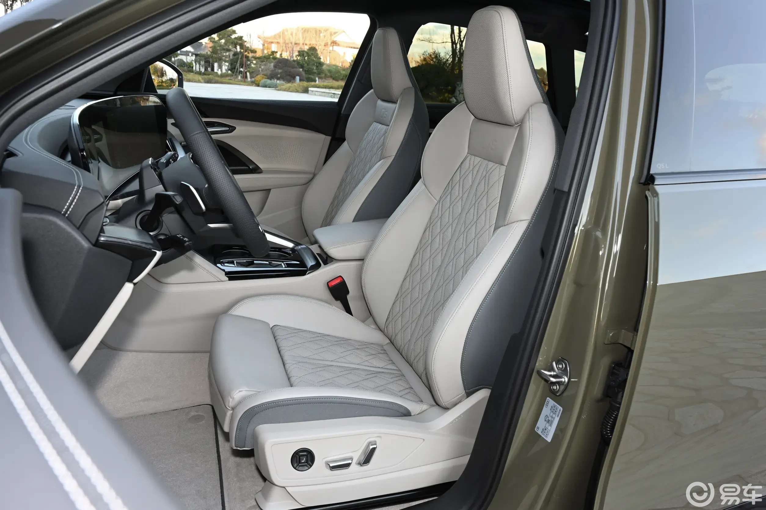 全新奥迪Q5L终于来了，这价格这配置，是想通了？