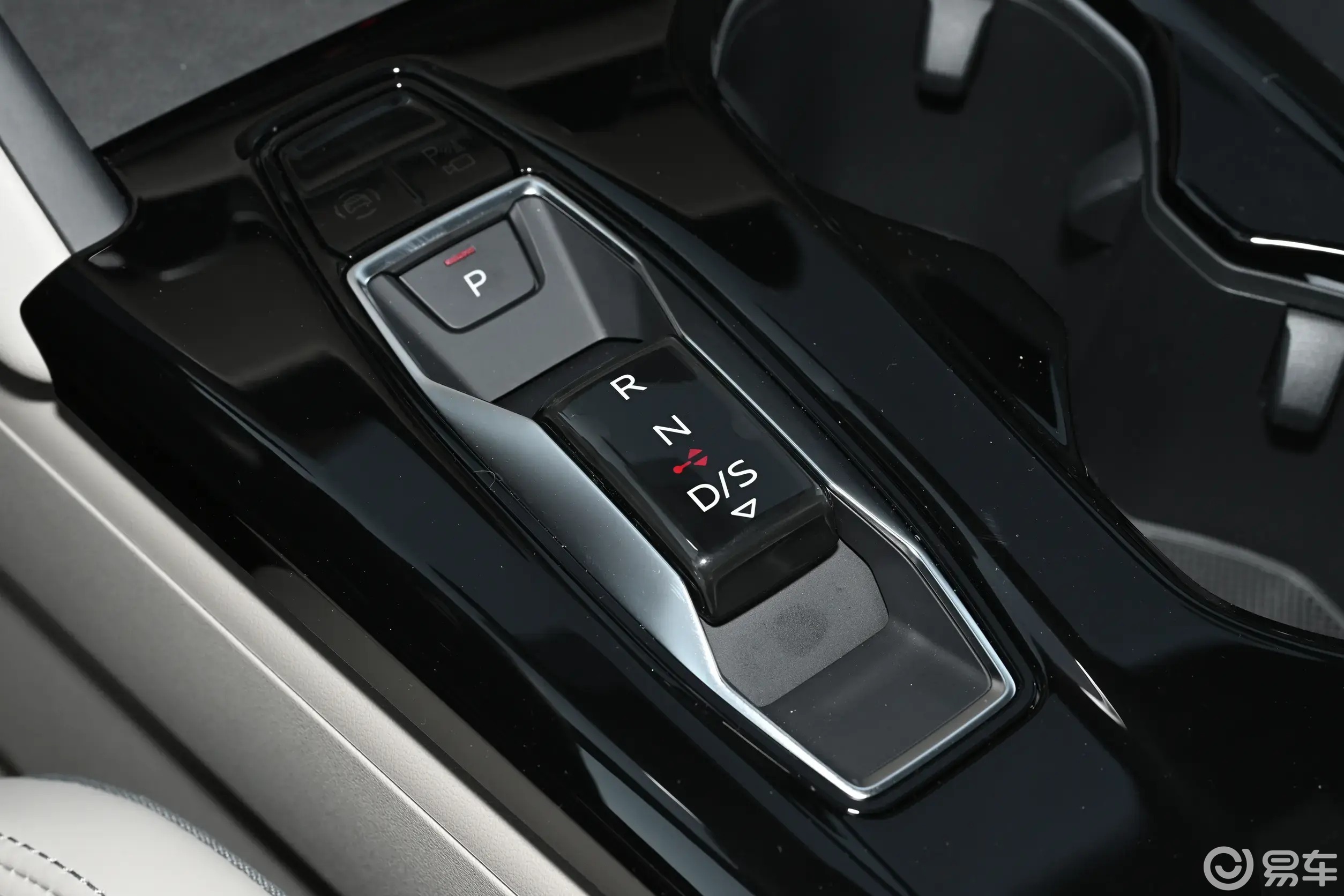 全新奥迪Q5L终于来了，这价格这配置，是想通了？