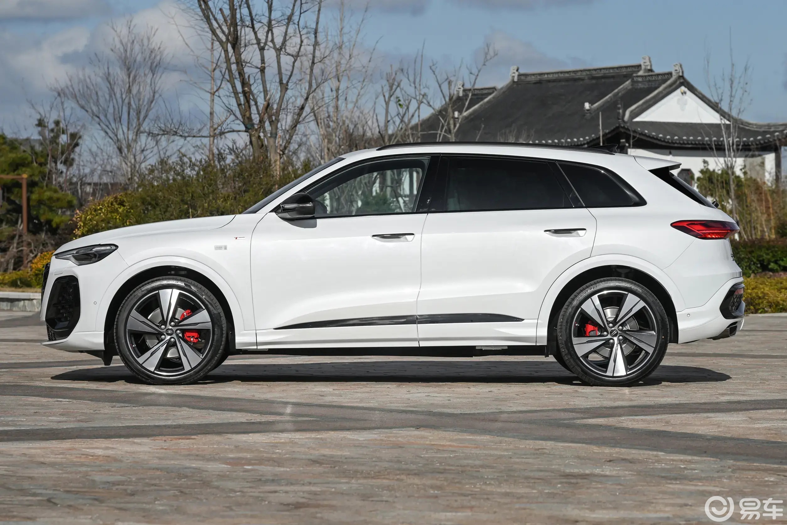 全新奥迪Q5L终于来了，这价格这配置，是想通了？