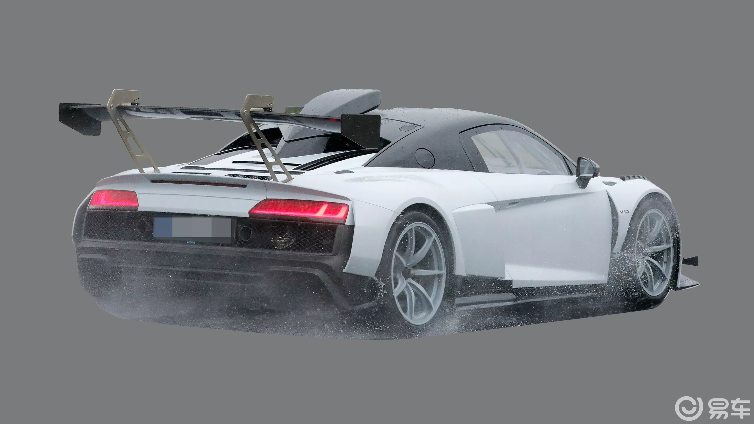 奥迪r8v10落地多少钱_易车知识库