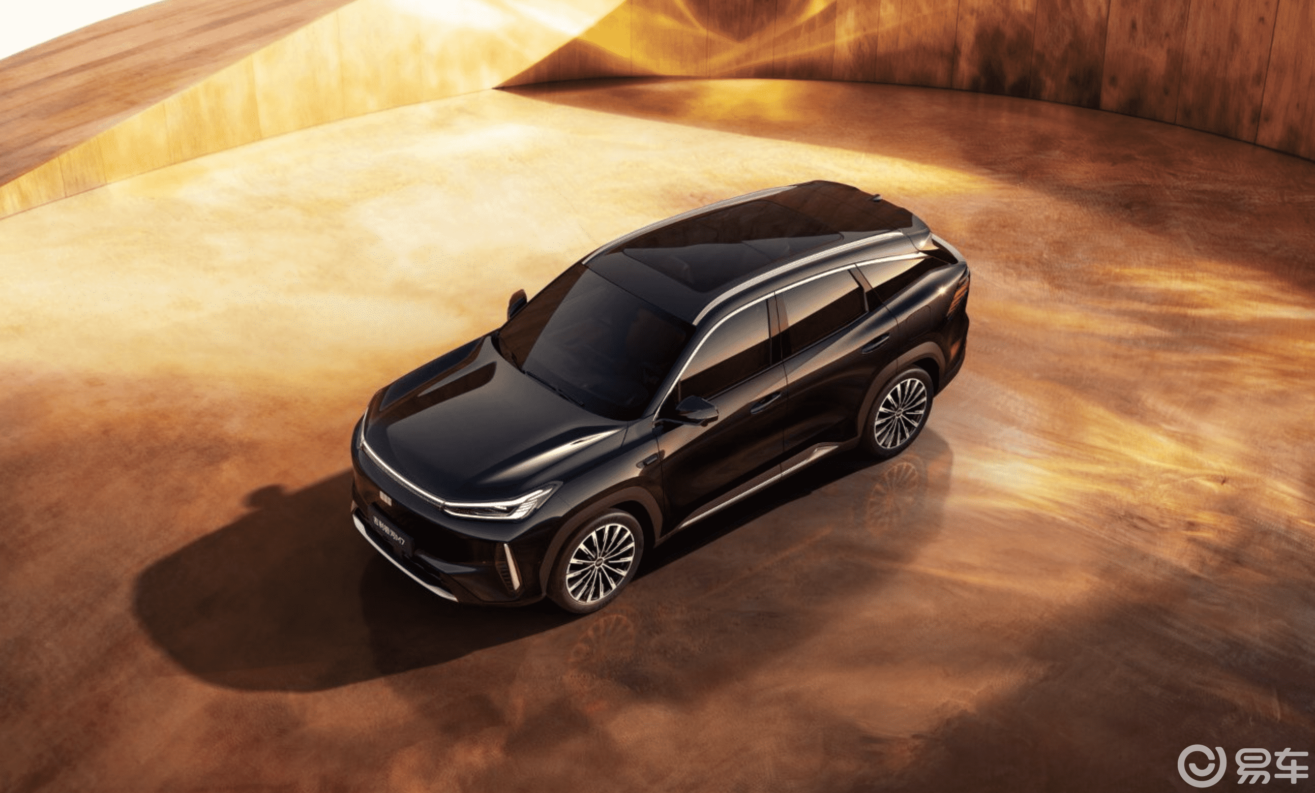 吉利银河M7全球首秀 颠覆中级电混SUV市场!