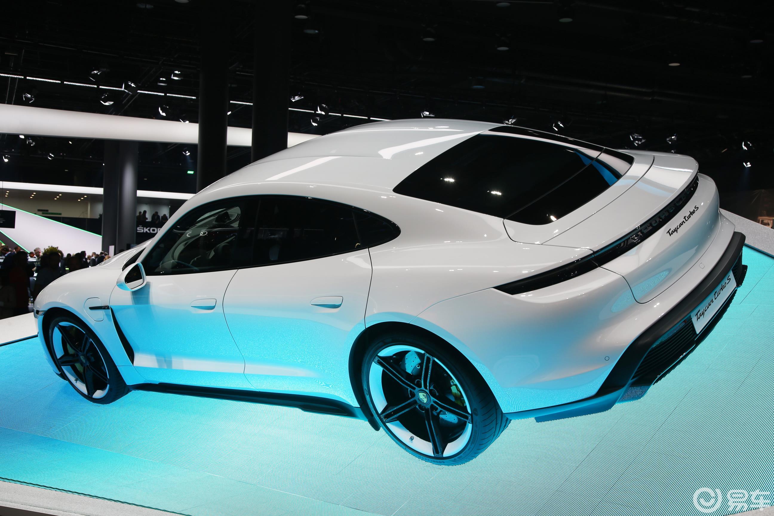 法兰克福车展值得一看的顶级新能源豪轿