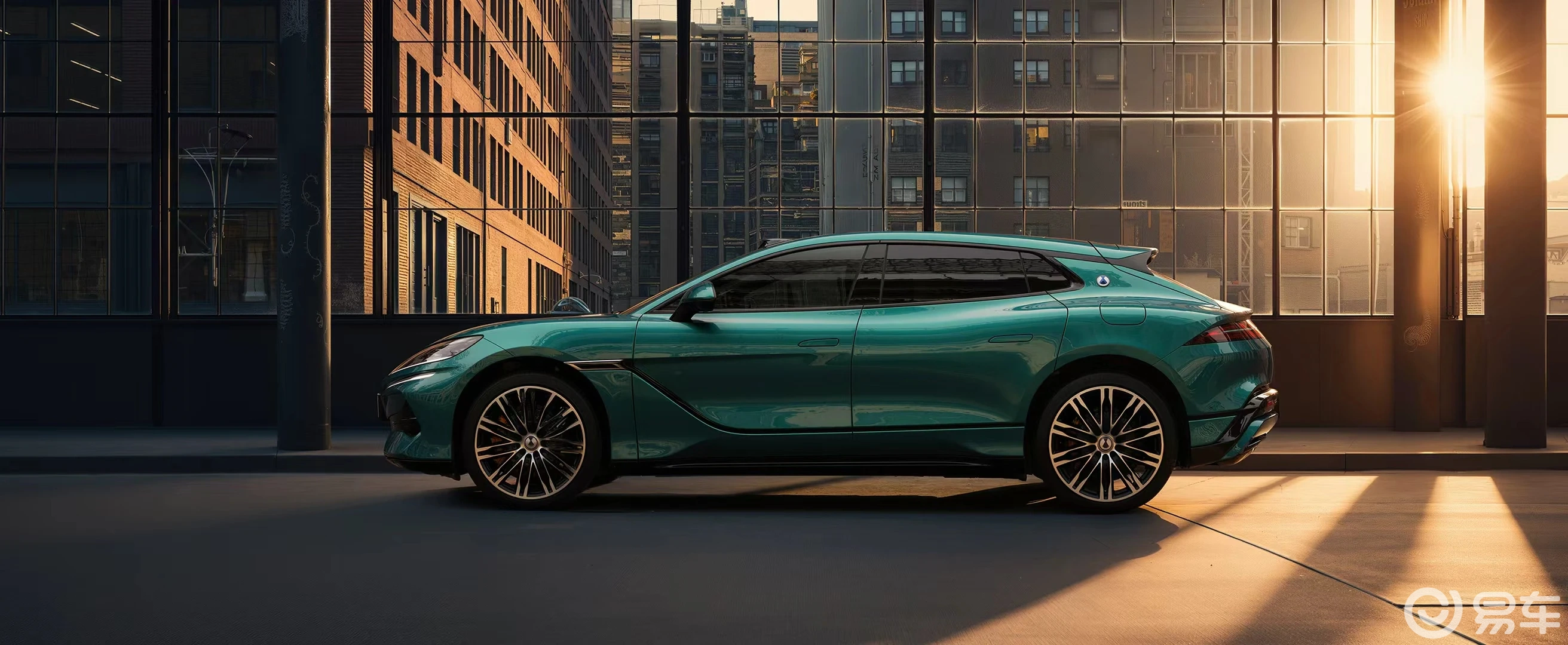 最高续航1036km 全新腾势Z9GT南京上市