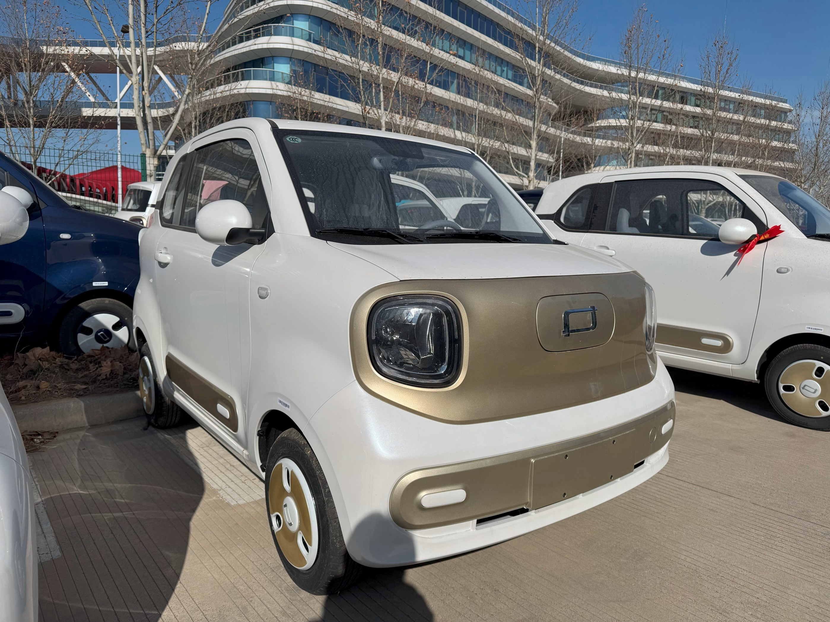 1万多奔腾小马和2万多的五菱宏光MINI EV怎么买到？