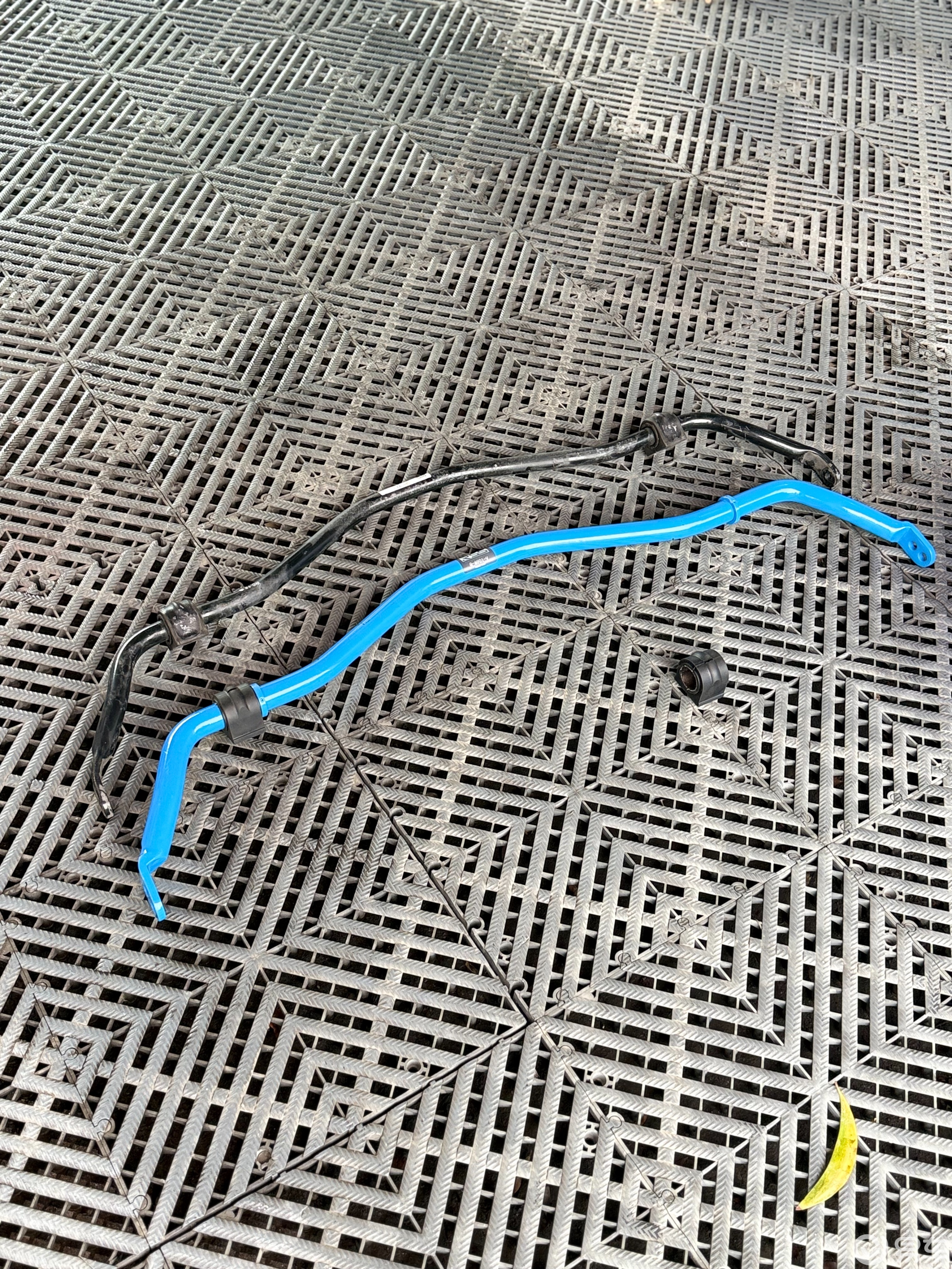 车网联盟 | 极氪001装了RSS防倾杆，直接起飞！