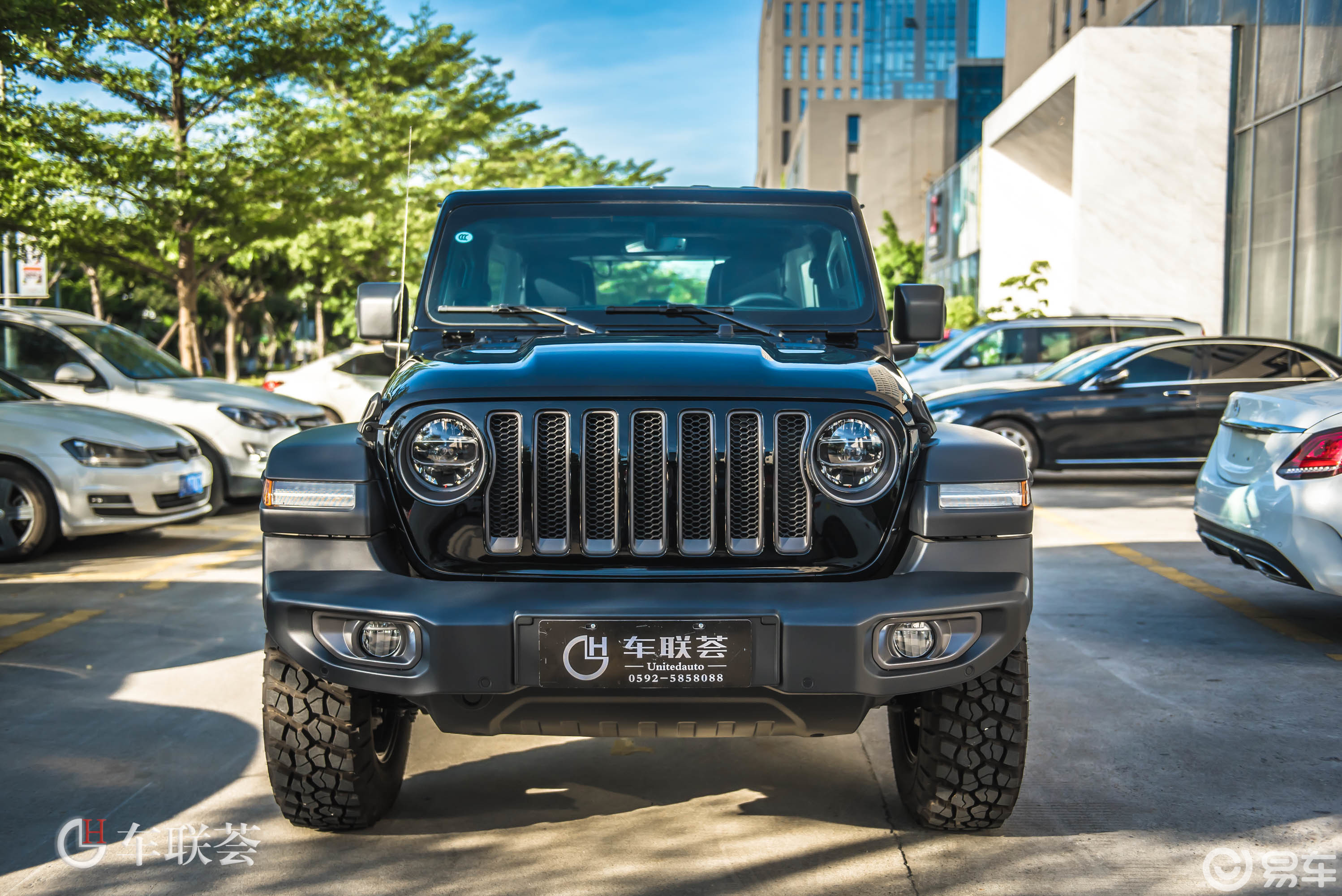 厦门名车风光:19款进口吉普jeep牧马人卢比肯