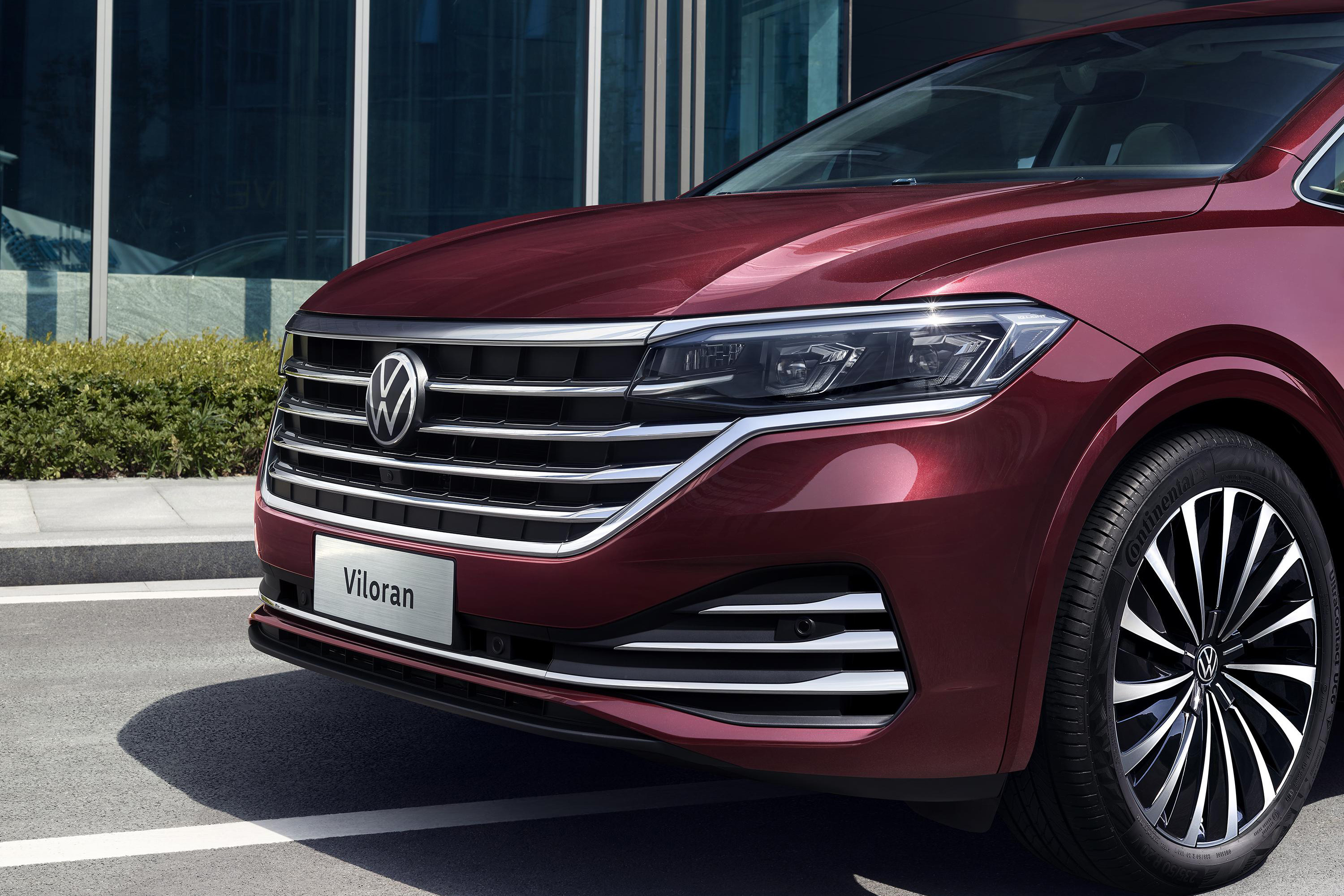 想要面面俱到的全能车型?大众威然也许能满足你