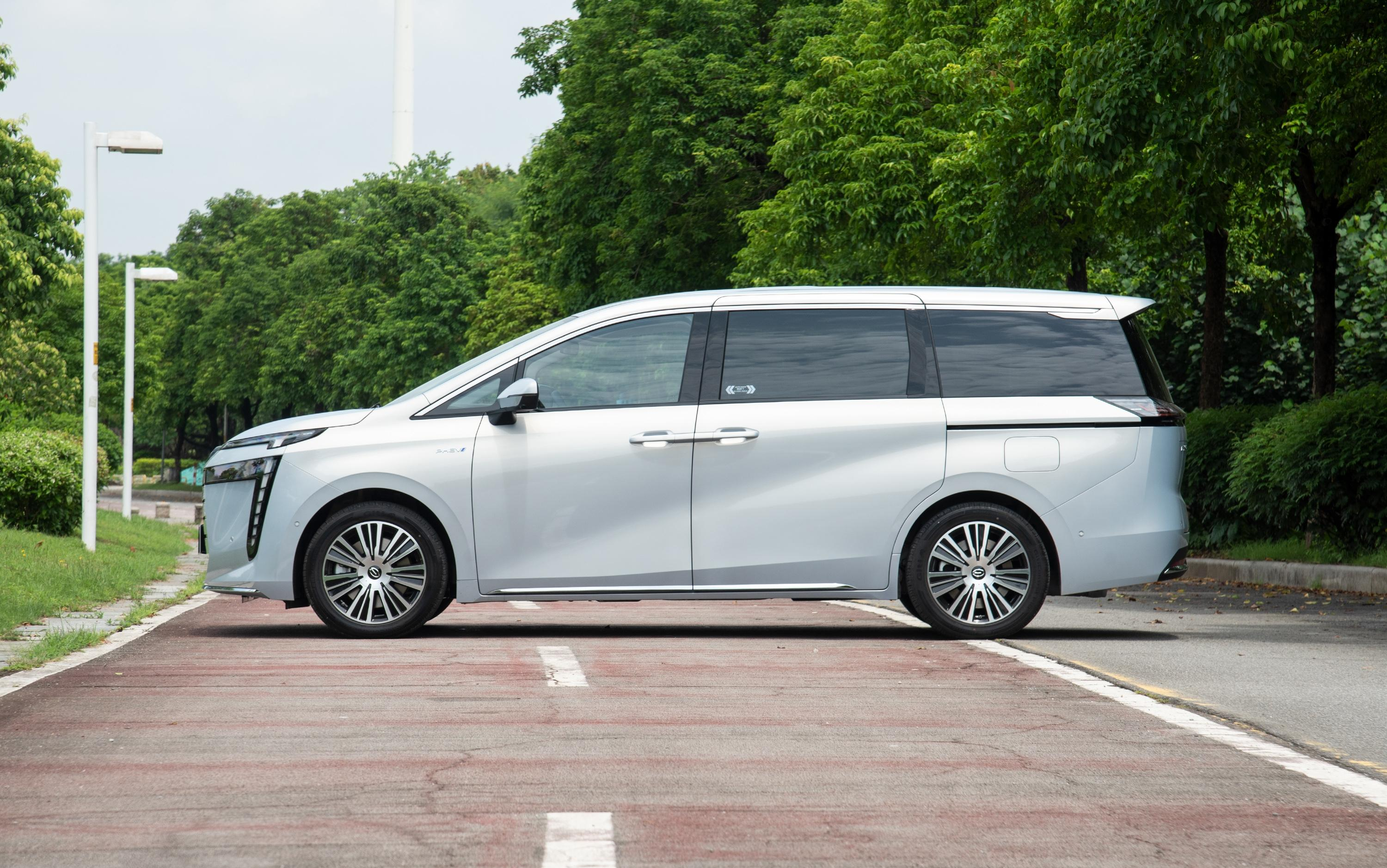 三款热门MPV解读 谁是家庭的全能型移动客厅？