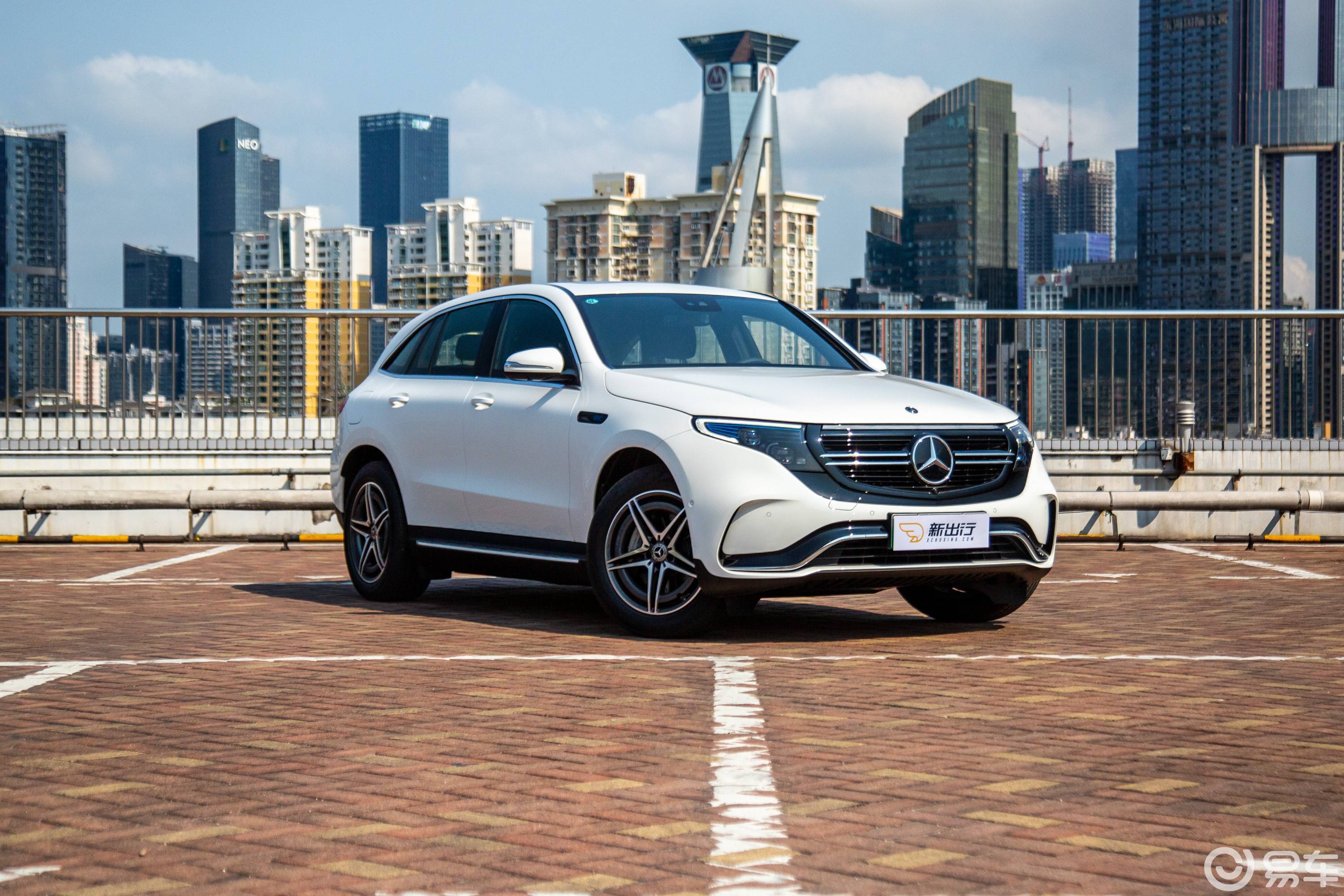 此图为车展实拍 eqc 3504matic版本奔驰eqc 3504matic的外观基本延续