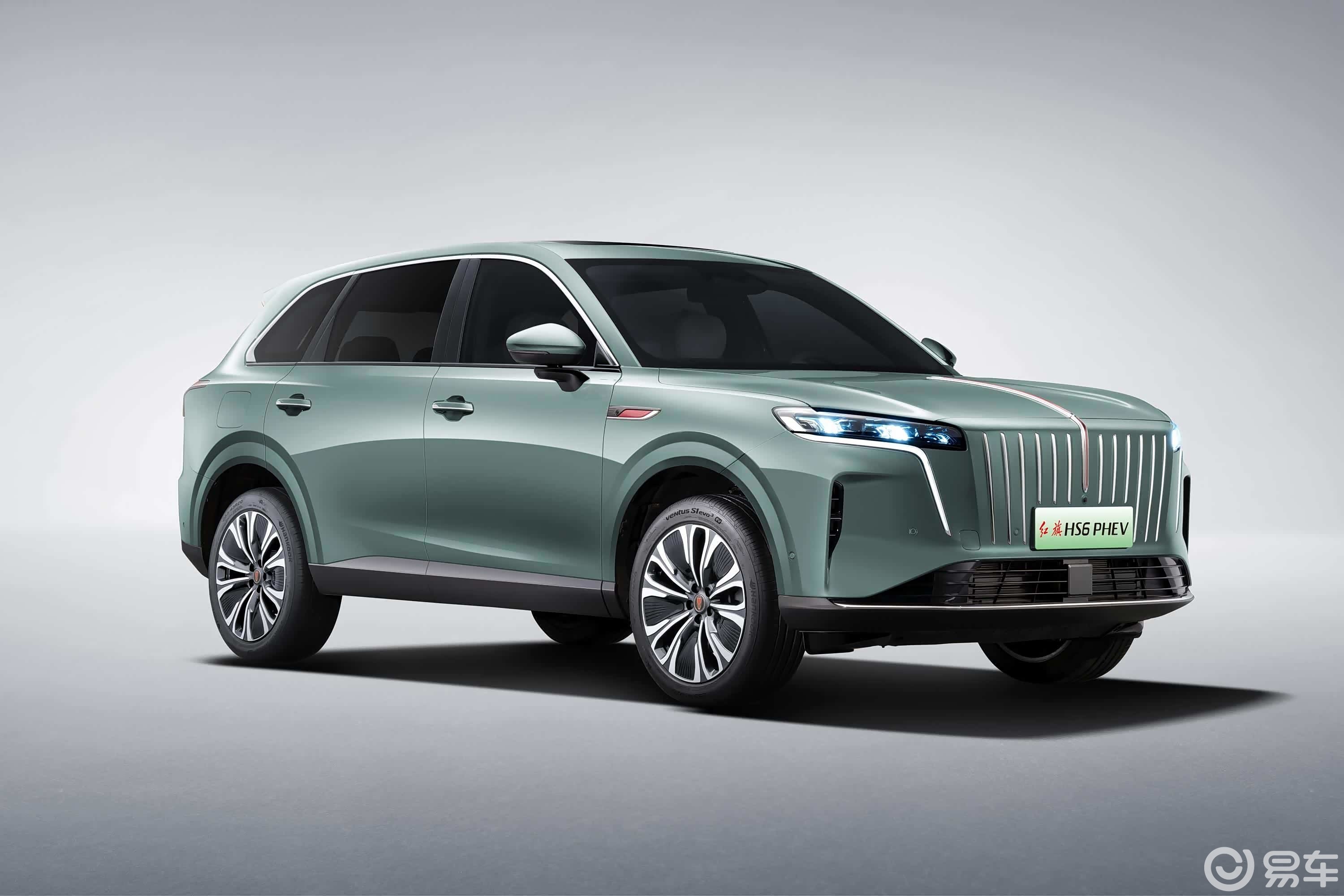 红旗终于顾家了！HS6 PHEV上市17.88万起