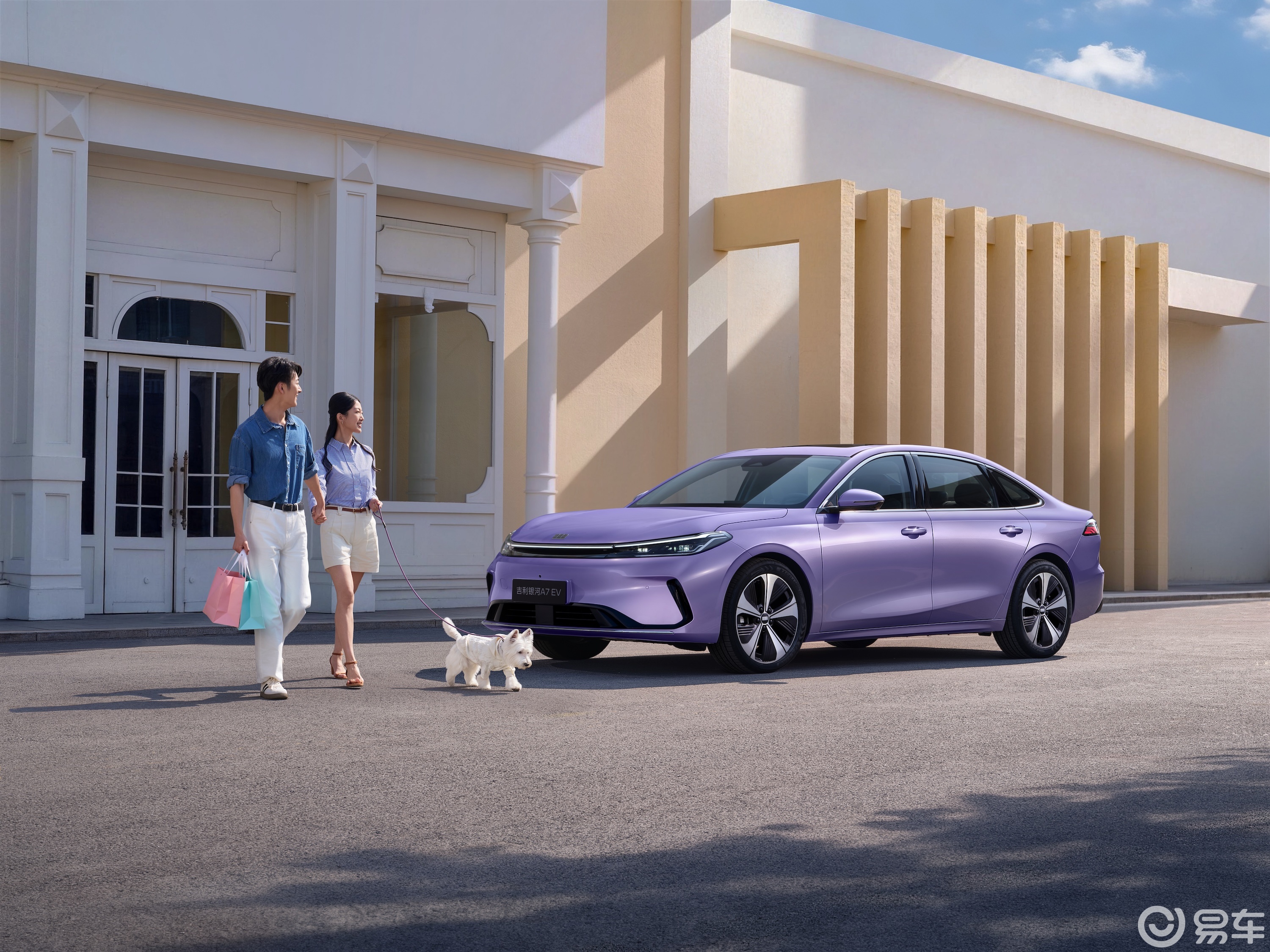 双车并发势不可挡！吉利银河A7的优势在哪里