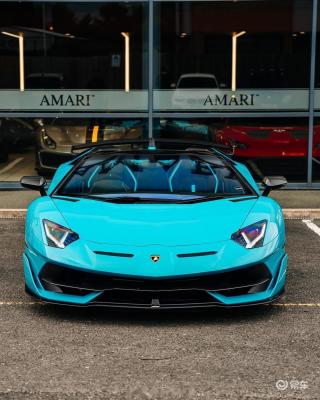 这颜色太治愈了 98989898迈阿密蓝 兰博基尼aventador svj