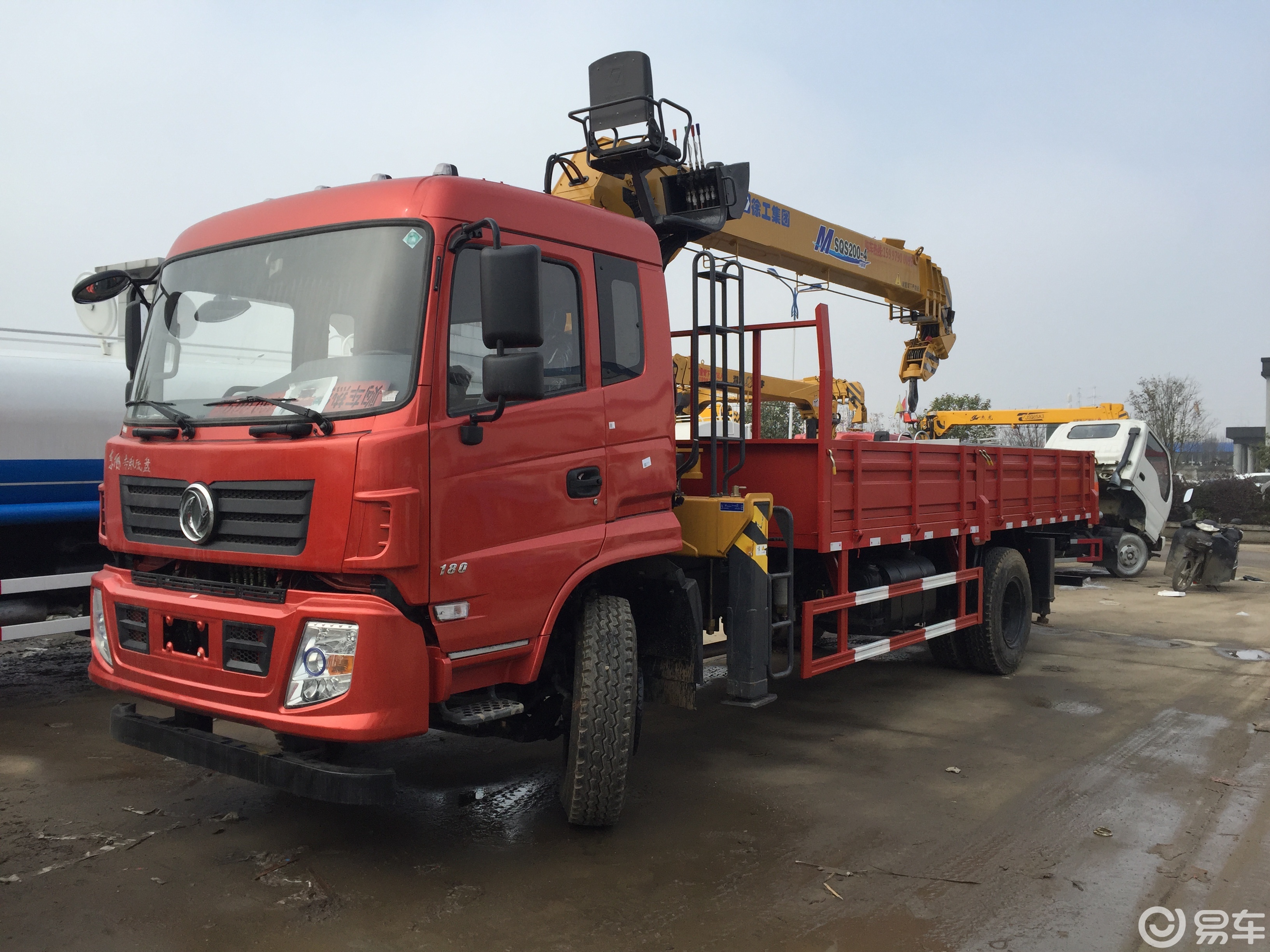 东风913单桥随车吊专底配8吨吊机