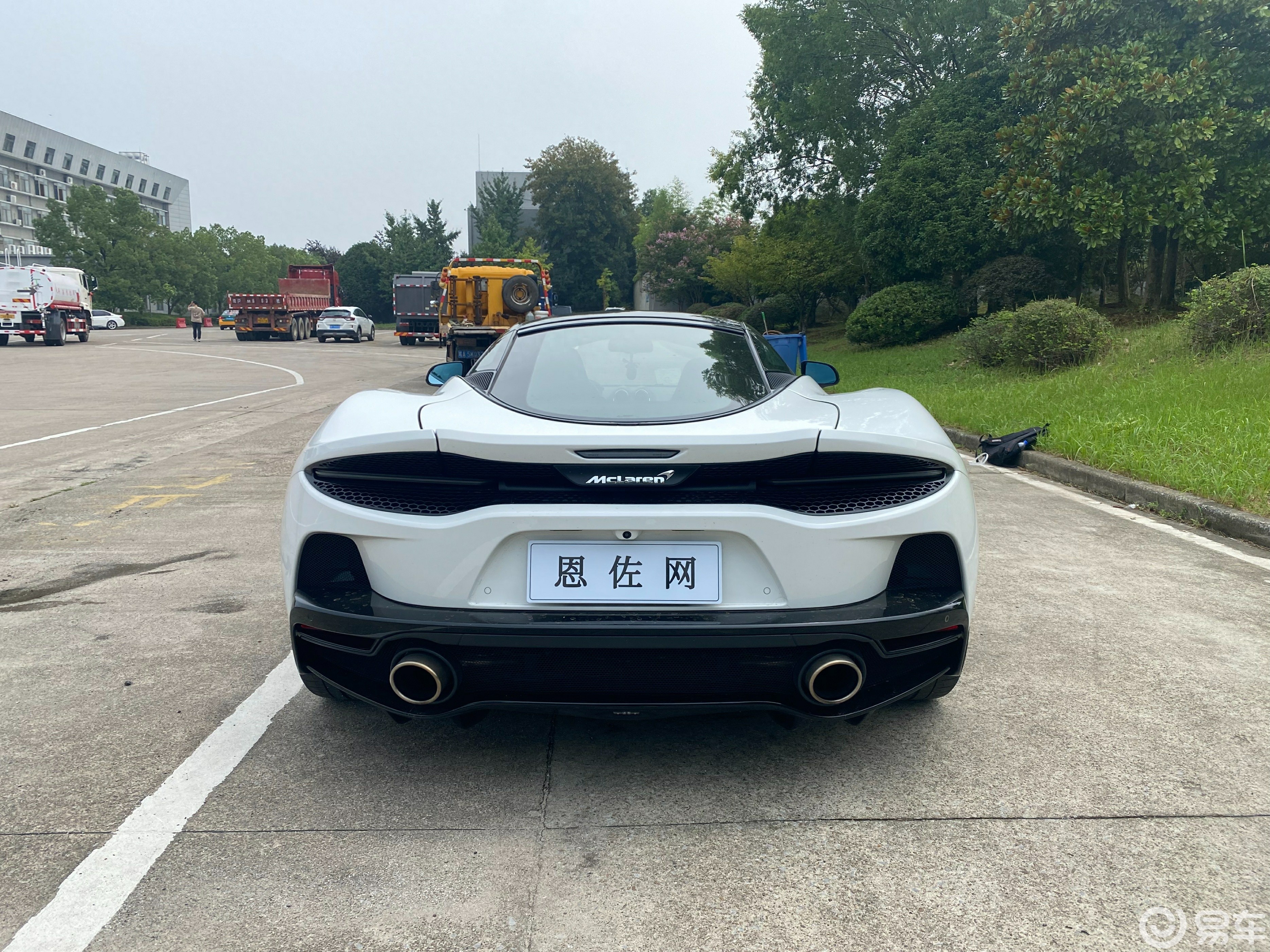 迈凯伦gt车身颜色-发动机-倒车影像-易车