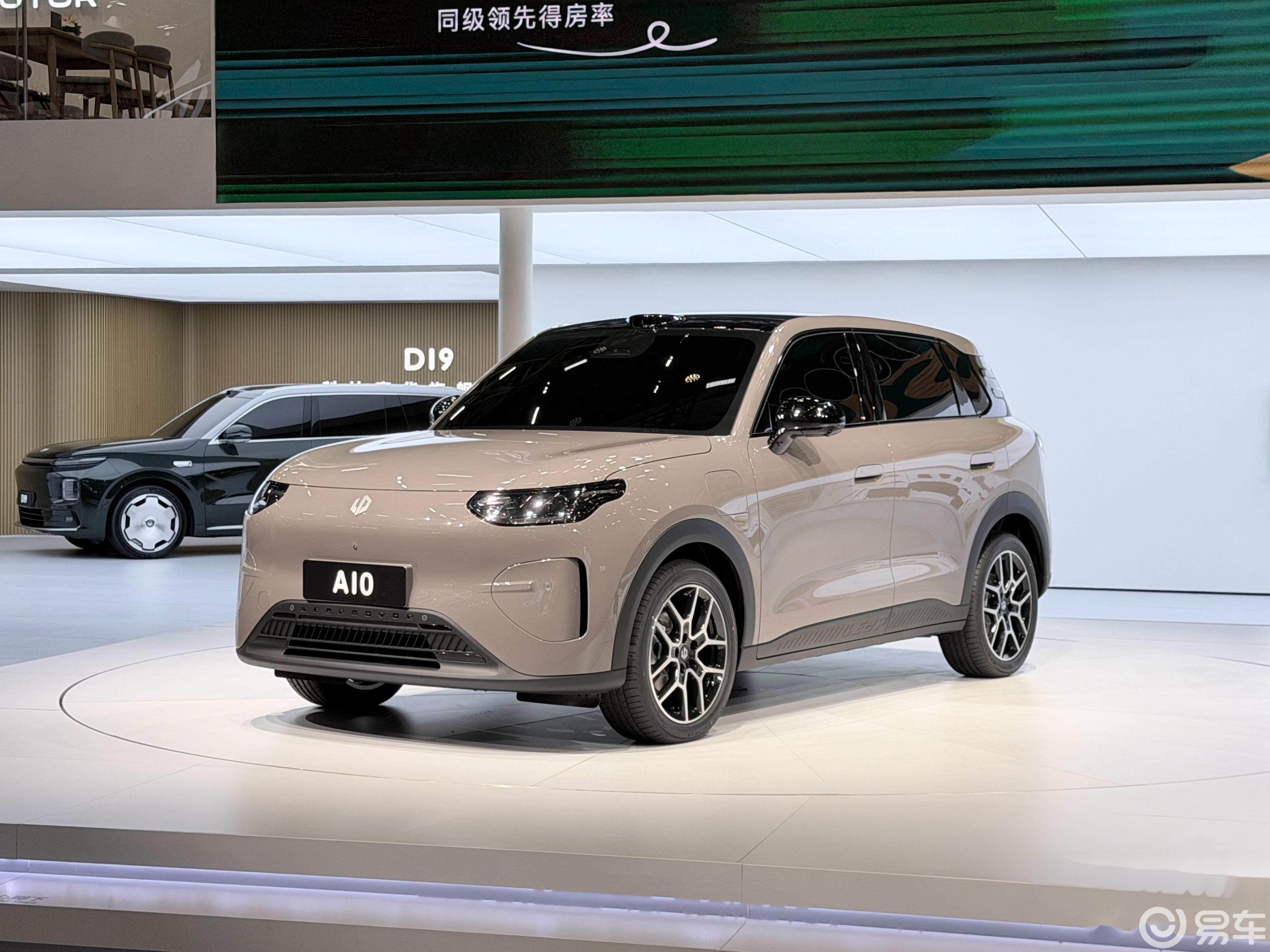 详细阅读:广州车展证明:全隐藏式门把手,真的要被淘汰了! 广州车展证明:全隐藏式门把手,真的要被淘汰了!