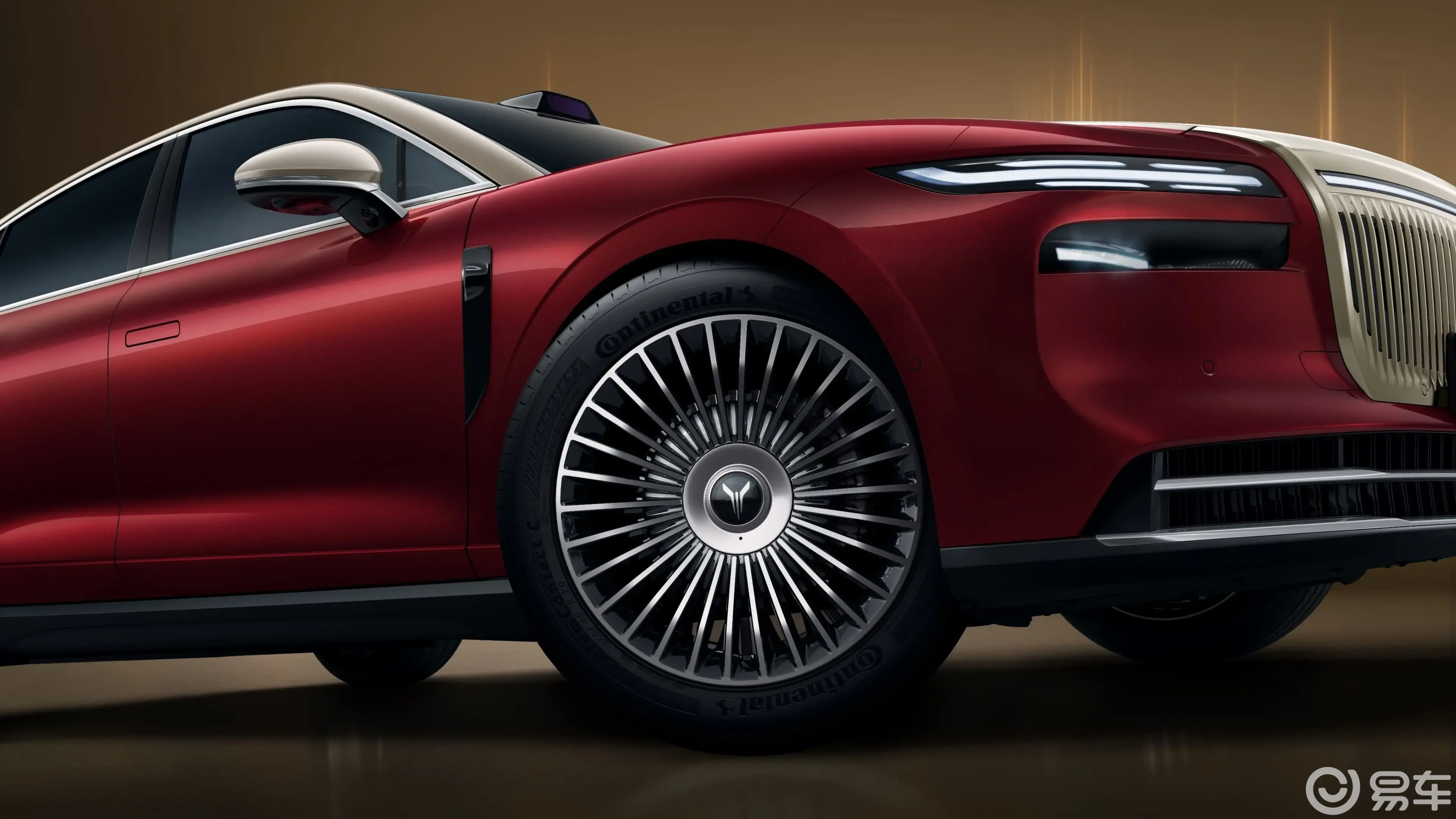 昊铂A800硬刚享界S9、岚图追光L,谁是华系轿车卷王?