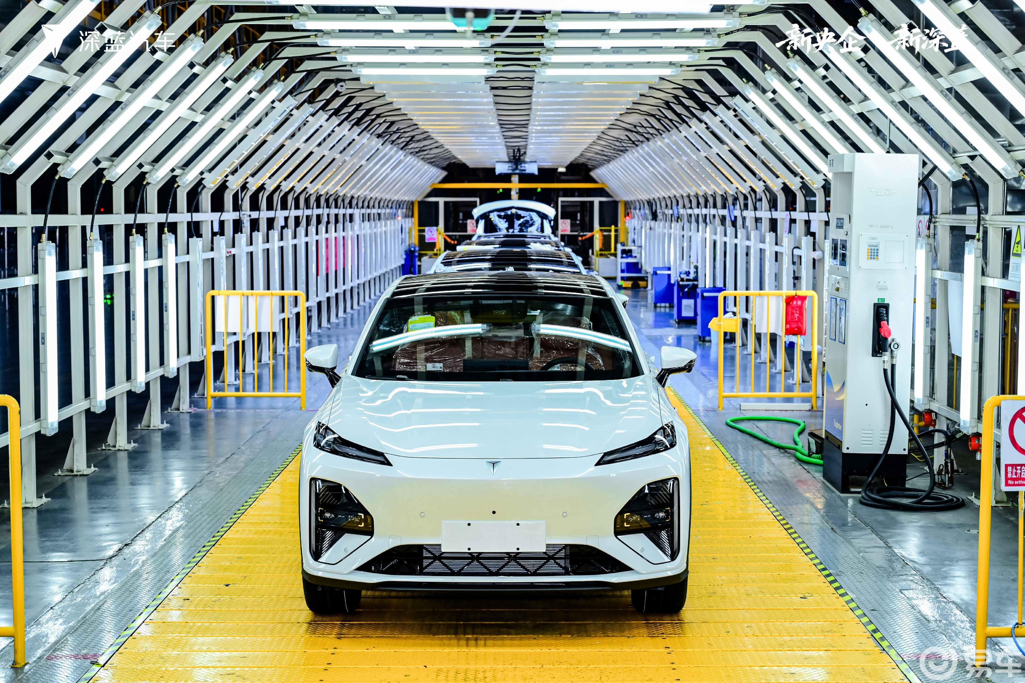 全新深蓝S07上市，15.69万元起