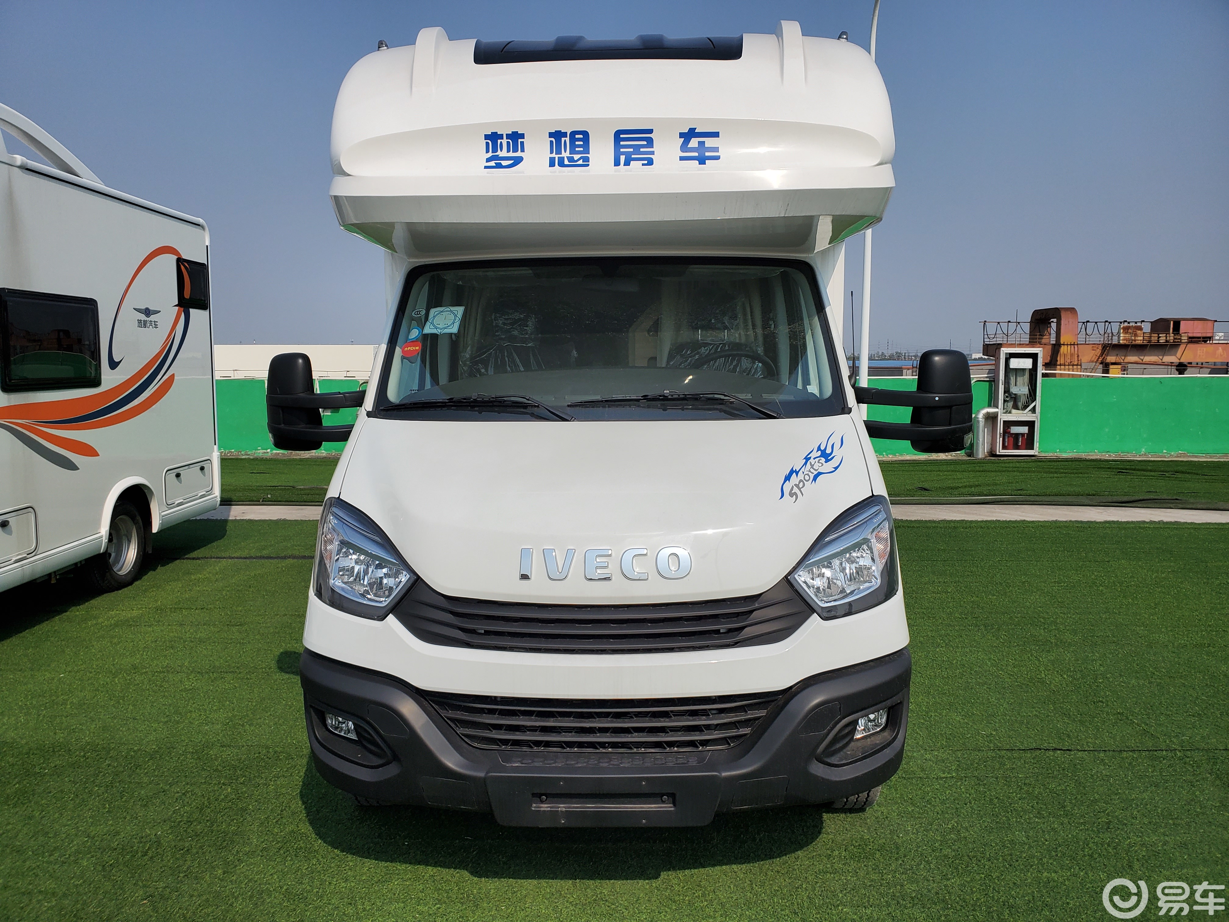 实拍2020最新款梦想房车,29.98w依维柯房车开回家