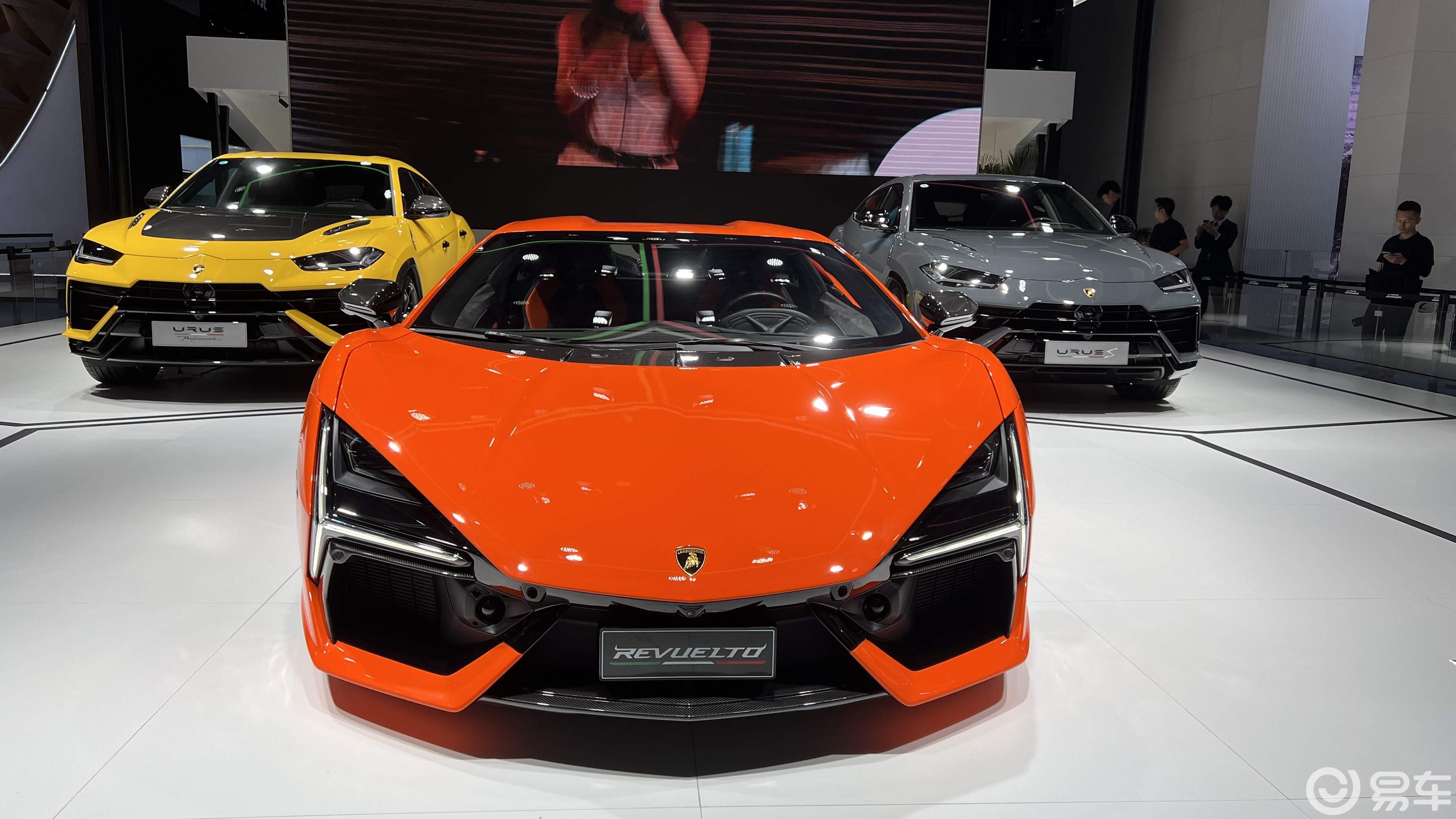 兰博基尼revuelto在新能源的大趋势下,兰博基尼这种超跑品牌也开始