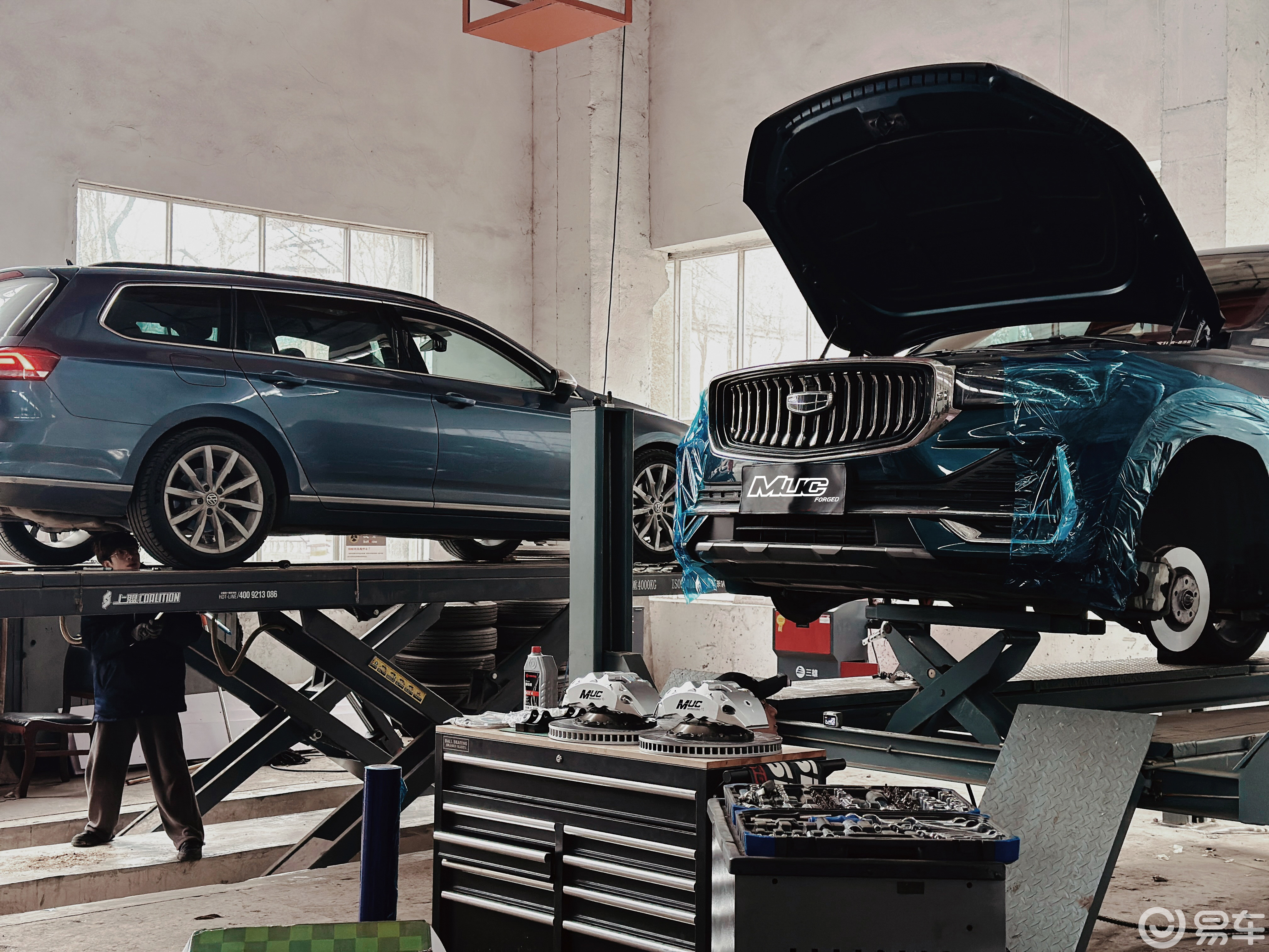 吉利星越L改装MUC前轮M10十活塞刹车卡钳套装