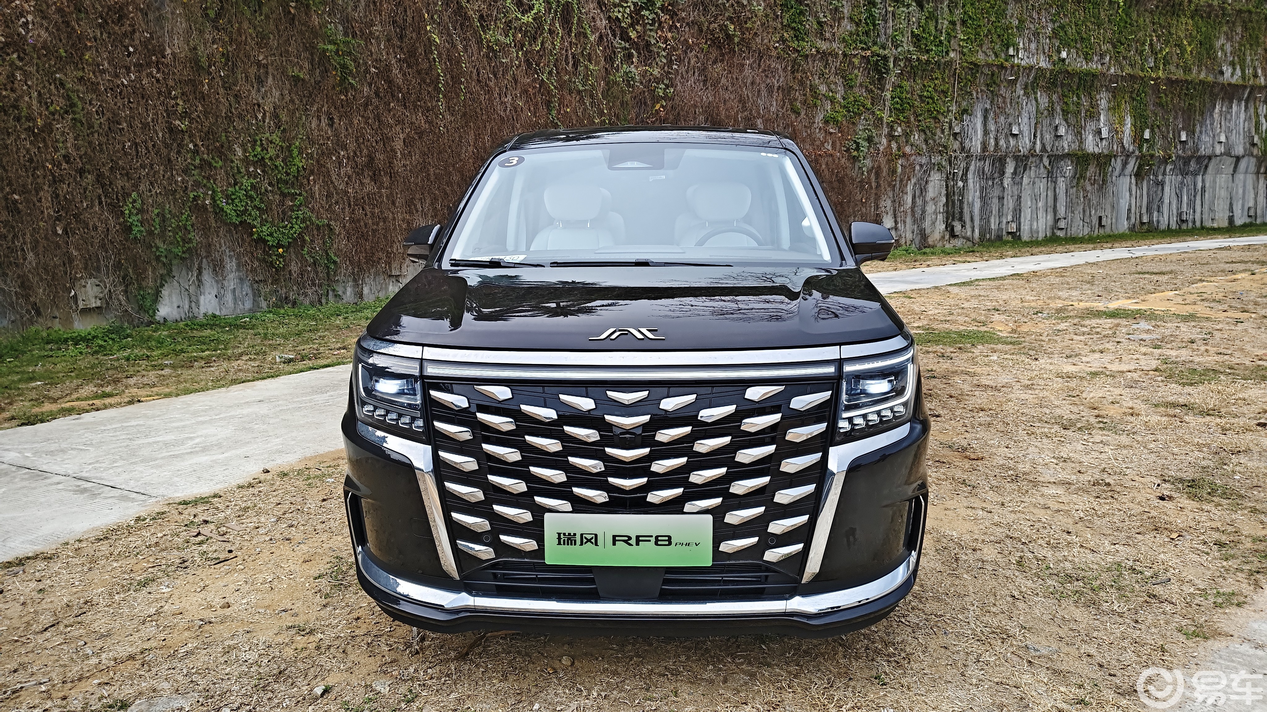 整套动力系统能够给江淮瑞风rf8 phev带来310kw的最大功率和745n·m的