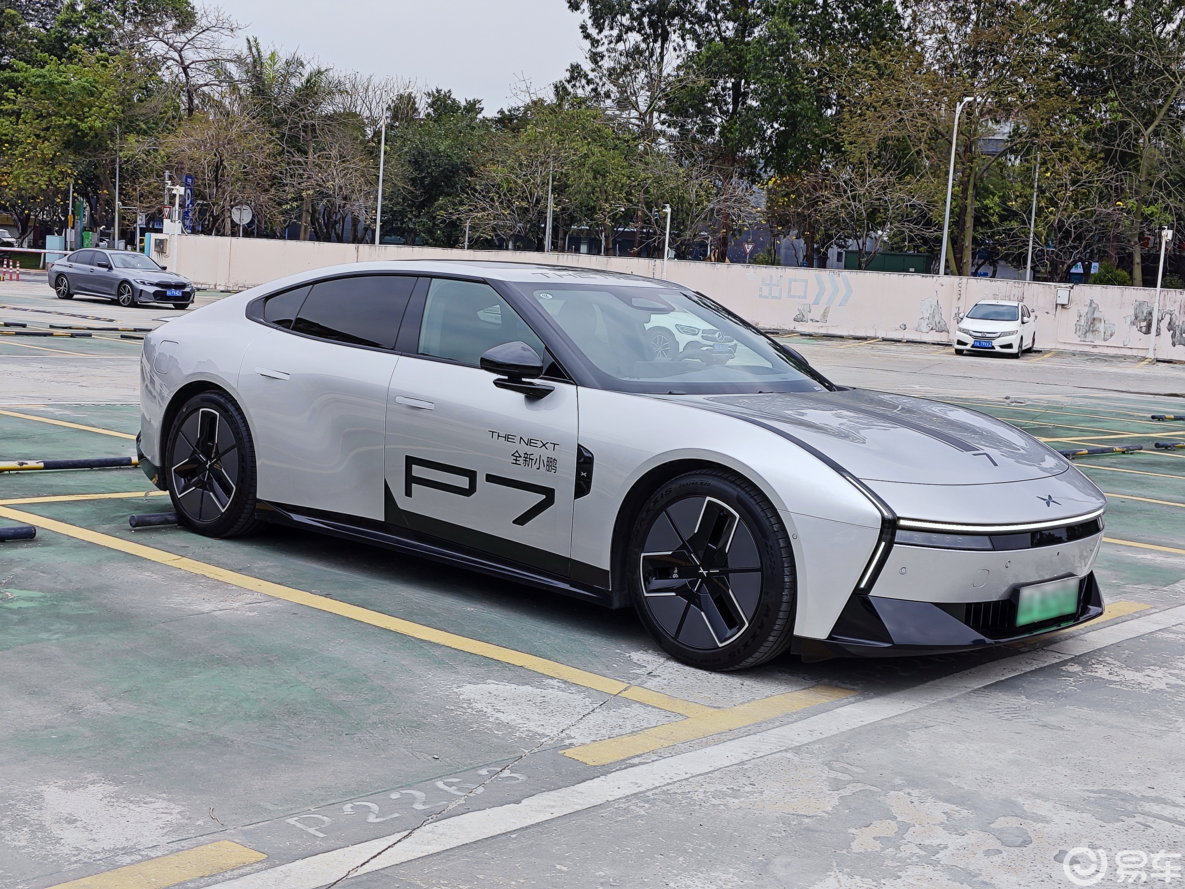 超八成用户买单!试驾小鹏第二代VLA:智驾进入老司机时代