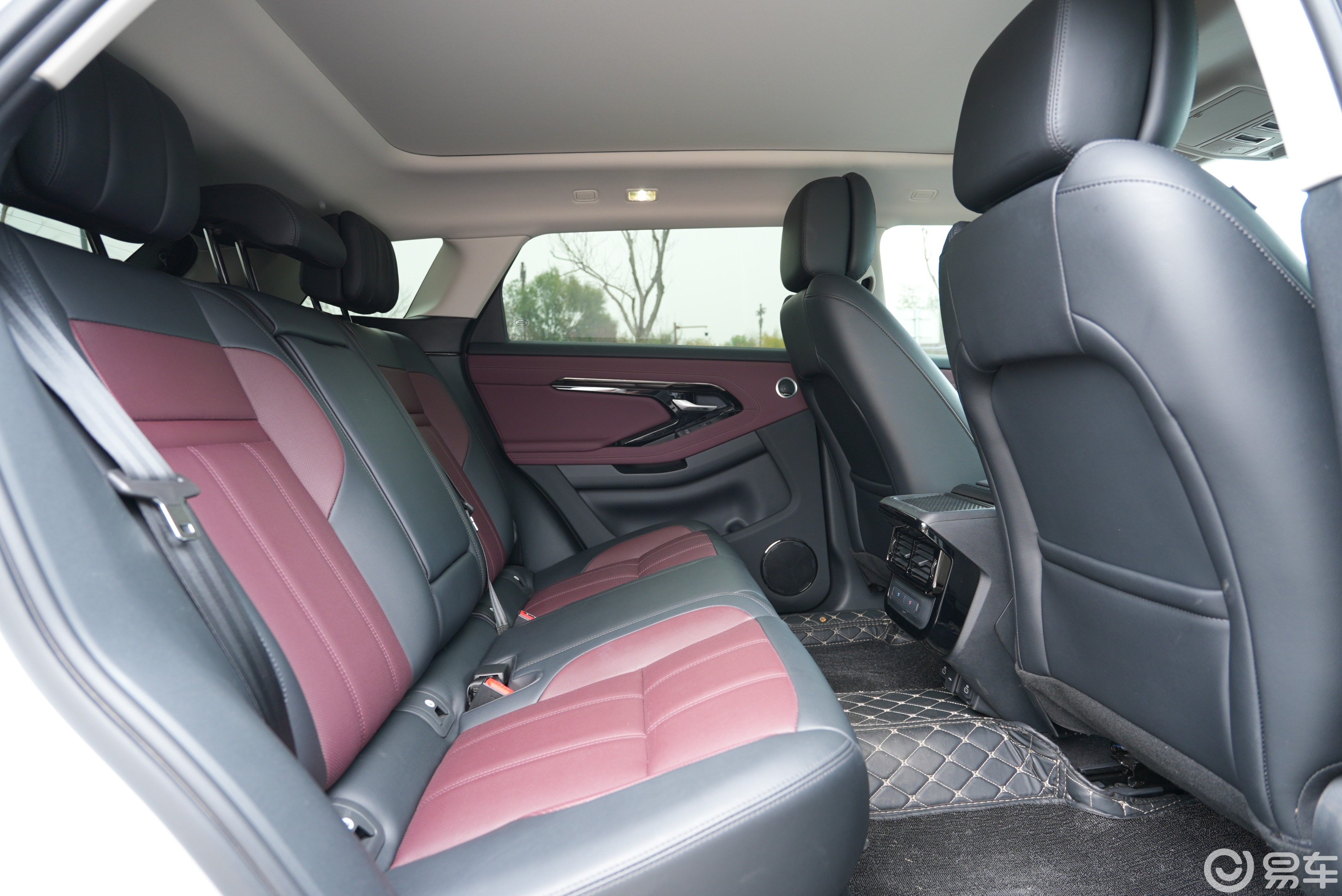 “你的第一台揽胜”门槛23.98万起，还纠结奥迪Q5L？