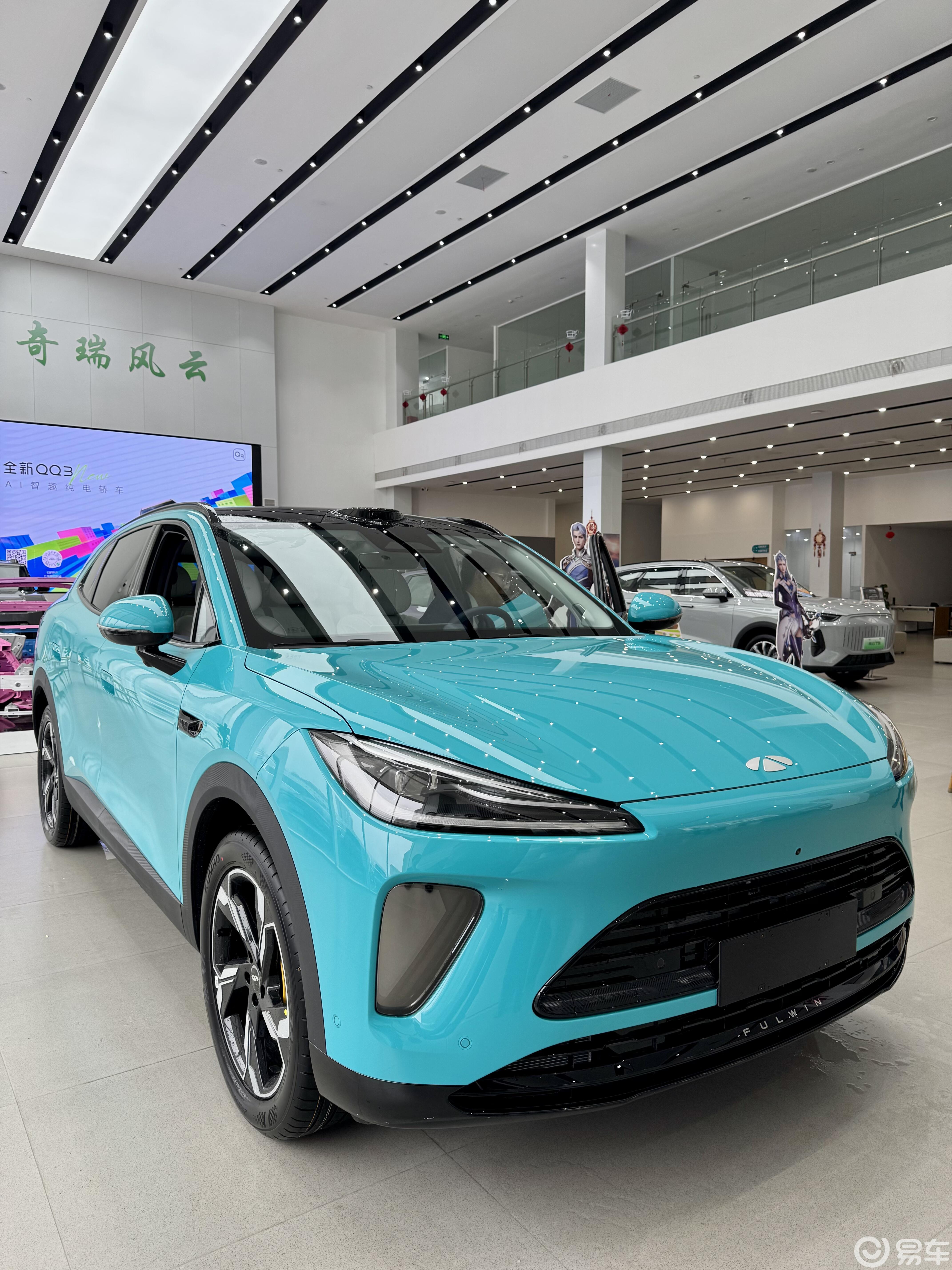 风云T9L实拍,长近4米9+双零重力座椅,配748马力