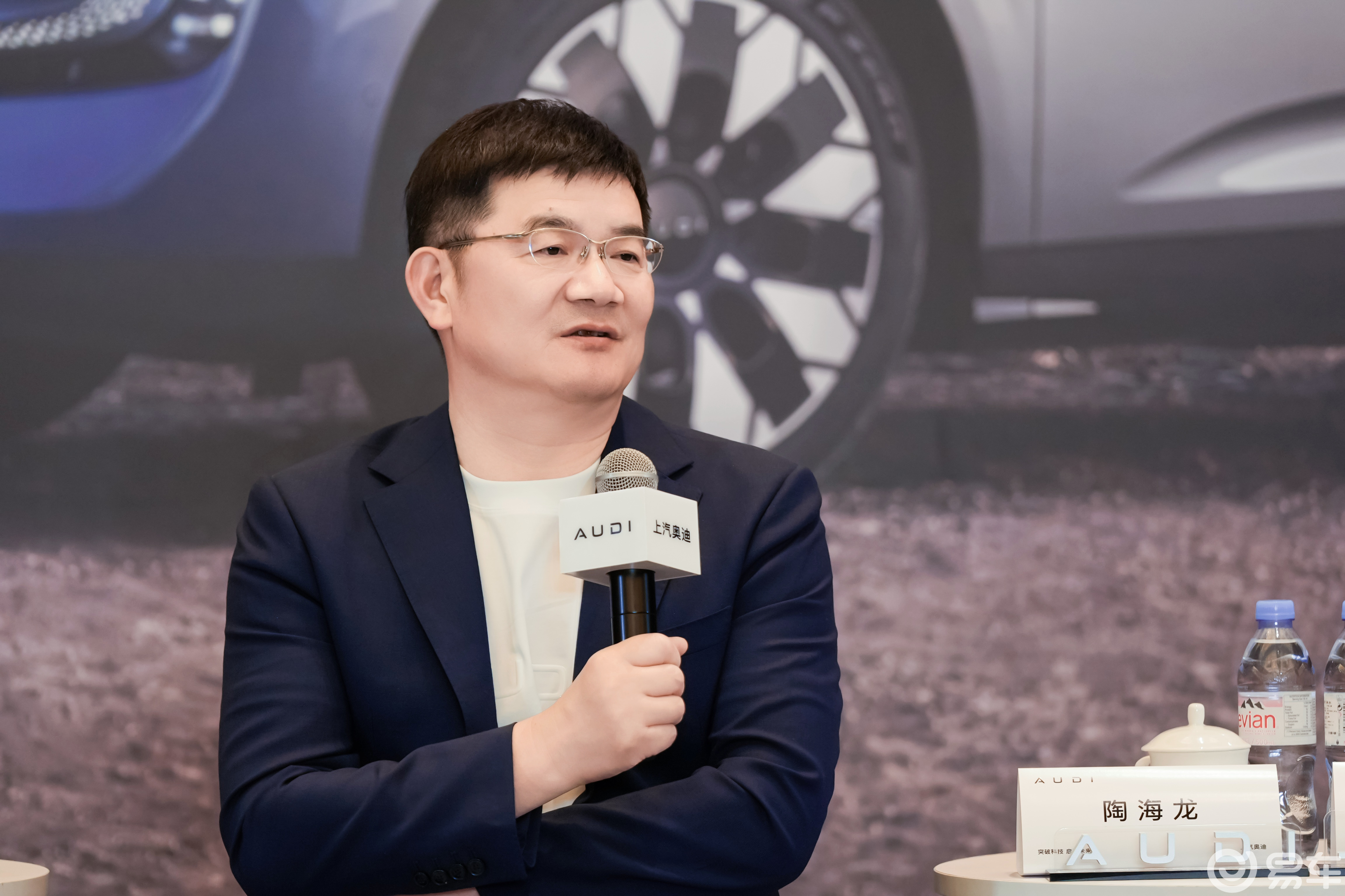 奥迪E7X放下身段，AUDI书写一个“启迪未来”的新故事
