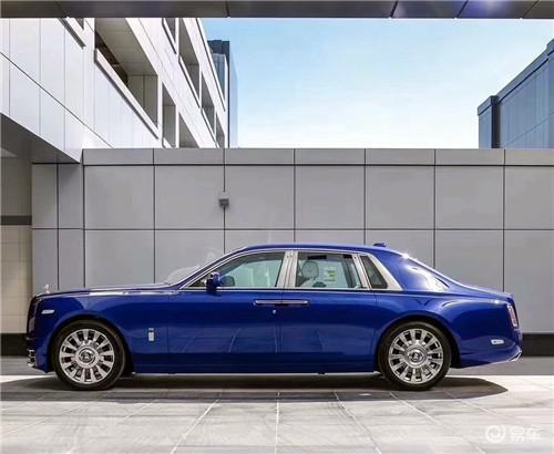 全新劳斯莱斯幻影搭载6.7升V12发动机