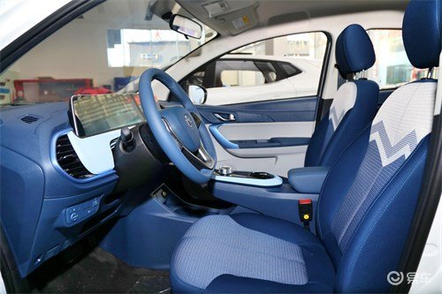 奔奔e-star多彩款车身尺寸3770×1650×1570(长宽_易车