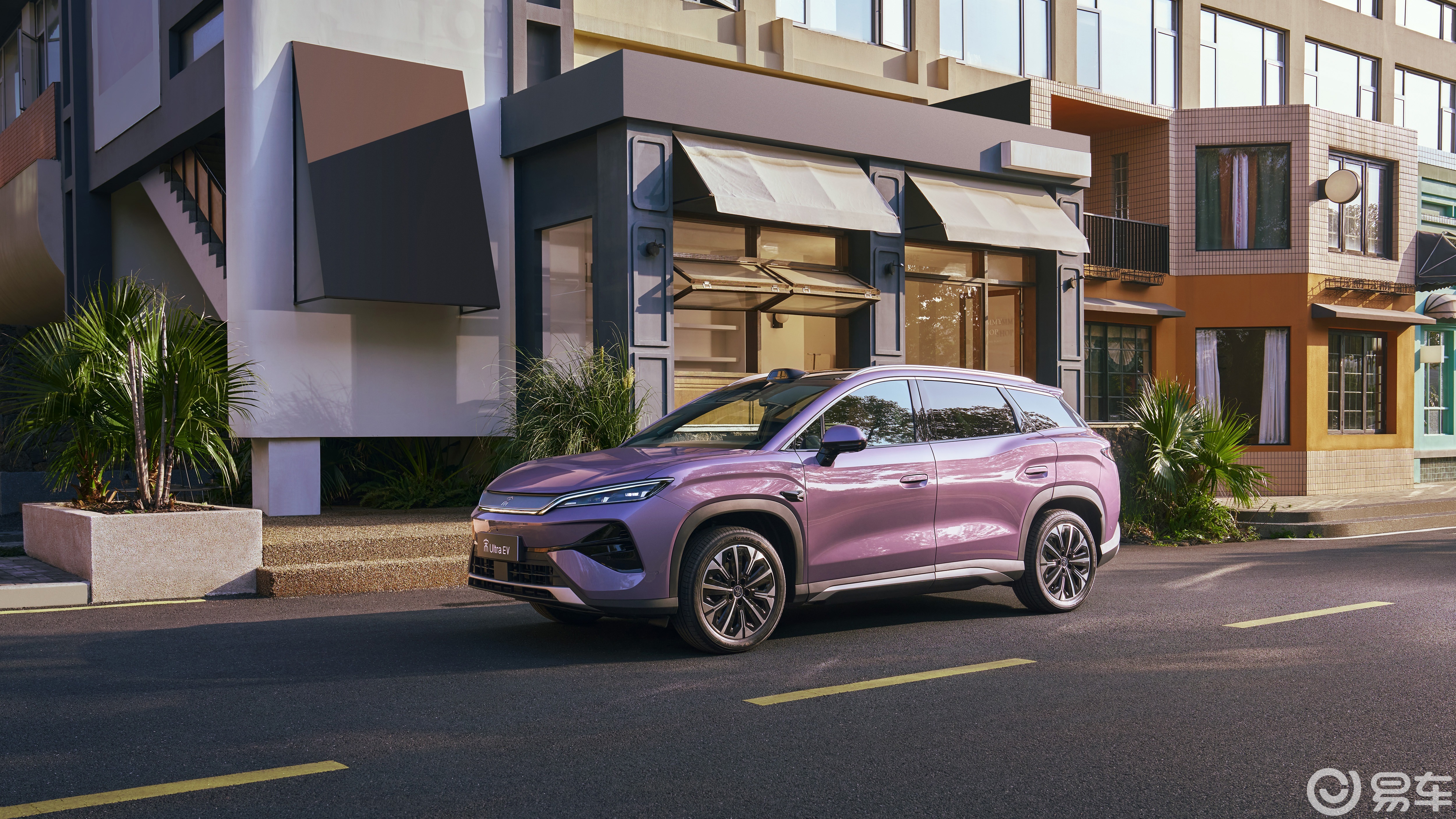 宋Ultra EV上市，颠覆技术塑造越级体验