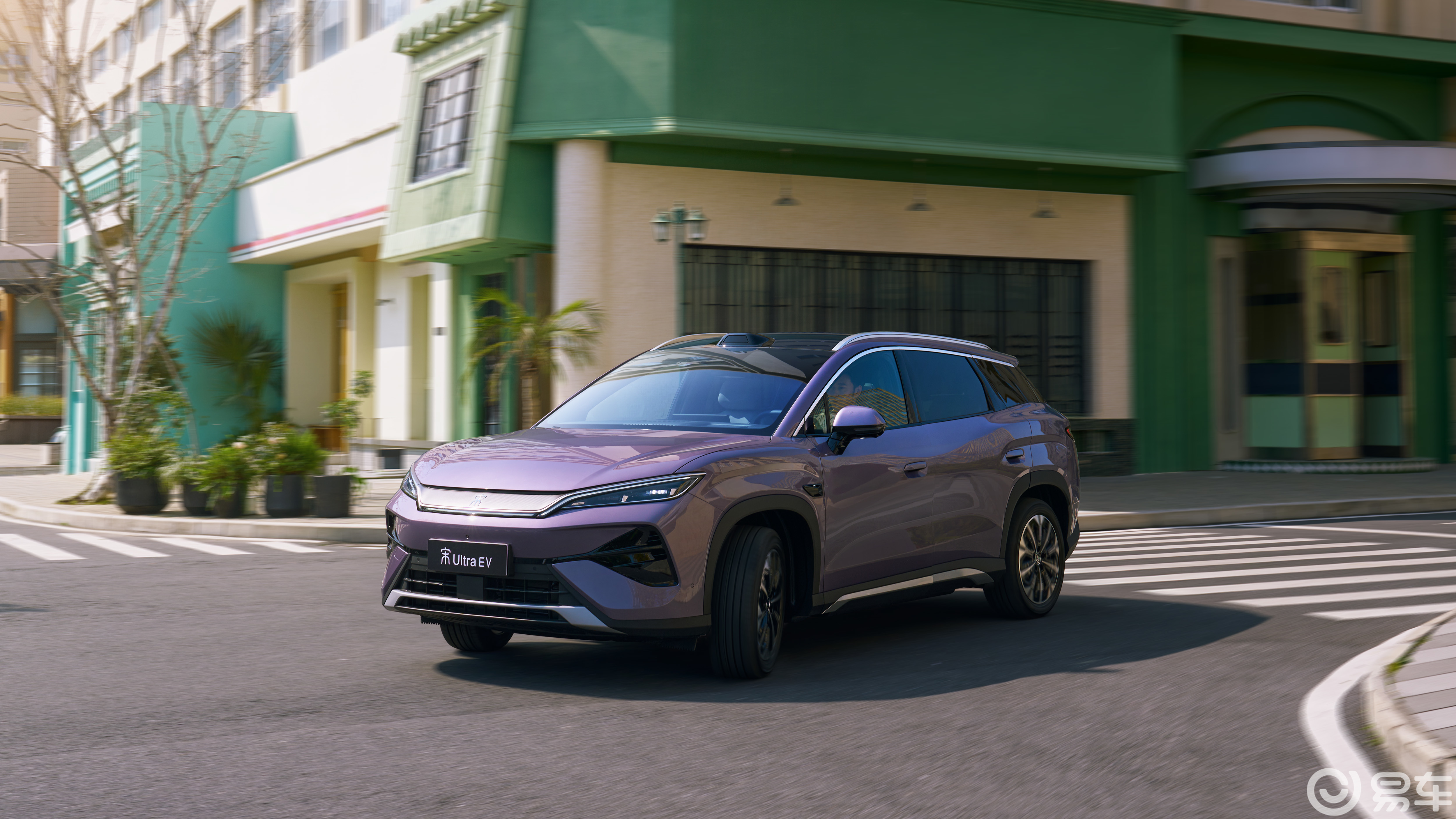 颠覆技术打造越级体验，比亚迪宋Ultra EV上市