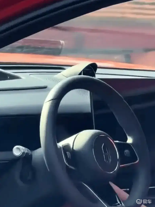 问界M6内饰谍照首曝 预计今年二季度上市