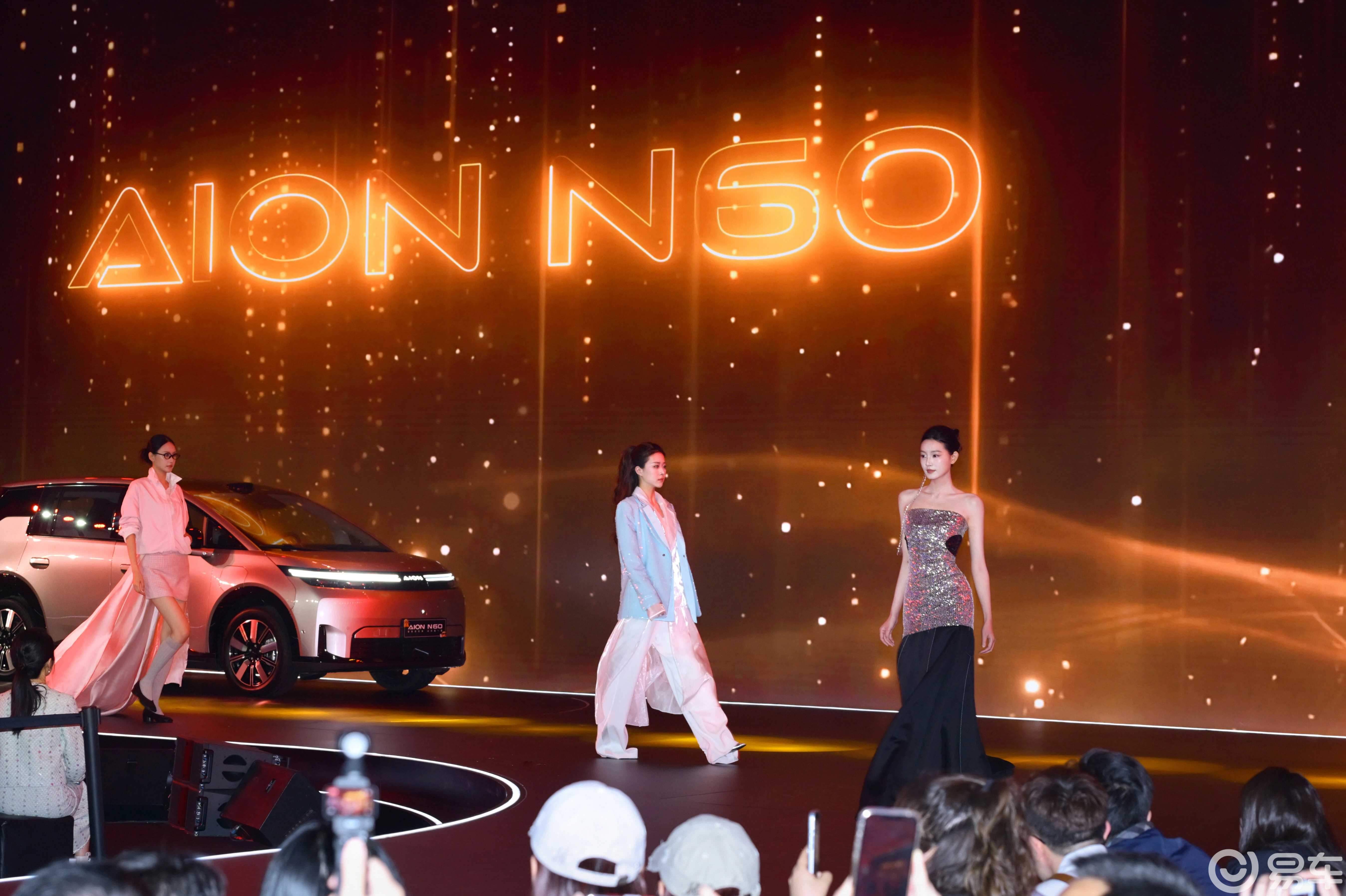 埃安N60：把30万级的体面，写进12万级的标配清单里