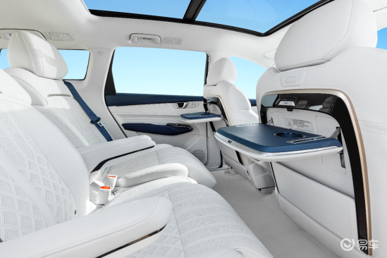 五菱凯捷内饰-空间-座椅-易车