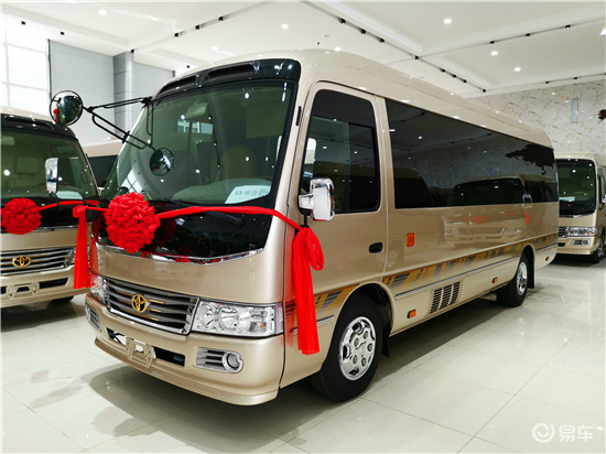 丰田考斯特研发部精锐研发新款12座顶配中巴