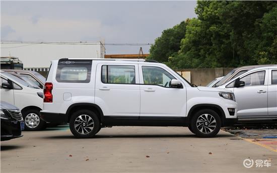 五菱宏光plus四驱_轴距_后排