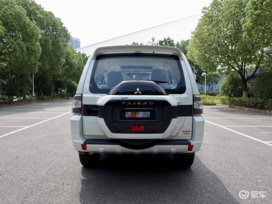 帕杰罗四驱_定速巡航_方向盘