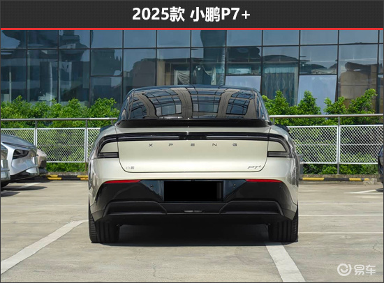 外观微调配置全面 小鹏P7+新老款车型对比