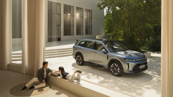 真三排大六座+50万级静谧,华境S把家搬进车里