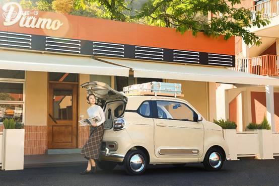 售价5.49万元，一汽奔腾小马「摩登马」新春优雅上市