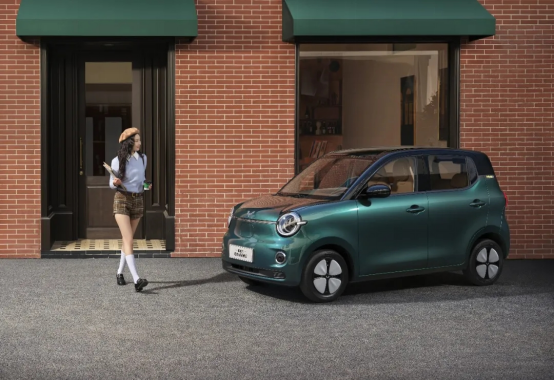 3到5万女士新能源代步车，宏光MINIEV第五代值得推荐