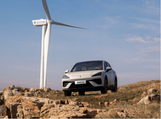 在宝骏云海和比亚迪元Plus中纠结，买它一步到位