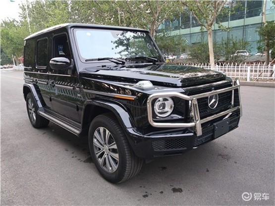 奔驰g级车身_内饰