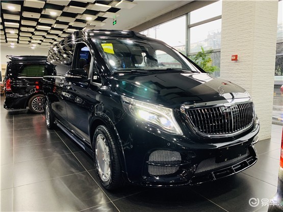 奔驰v260l改装迈巴赫vst980	商务房车凭借驾驶室管理系统和数据系统